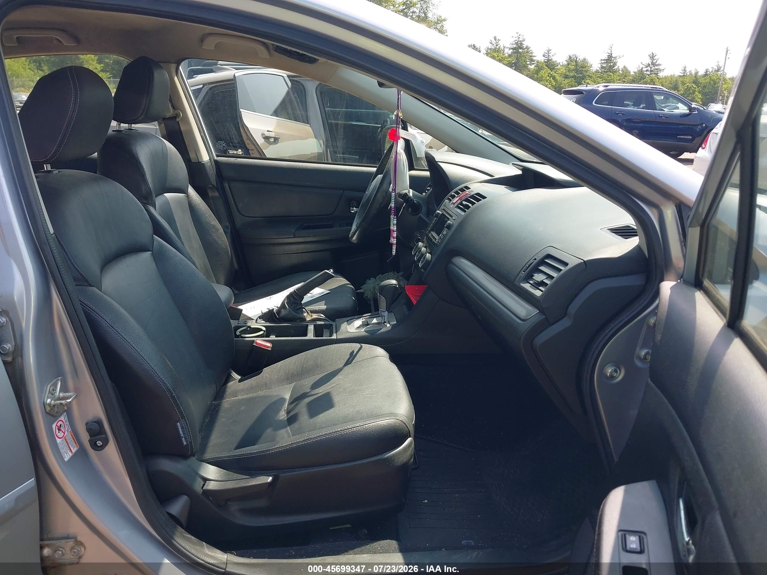 2014 Subaru Impreza 2.0i Limited Серебряный vin: JF1GJAG67EH018909