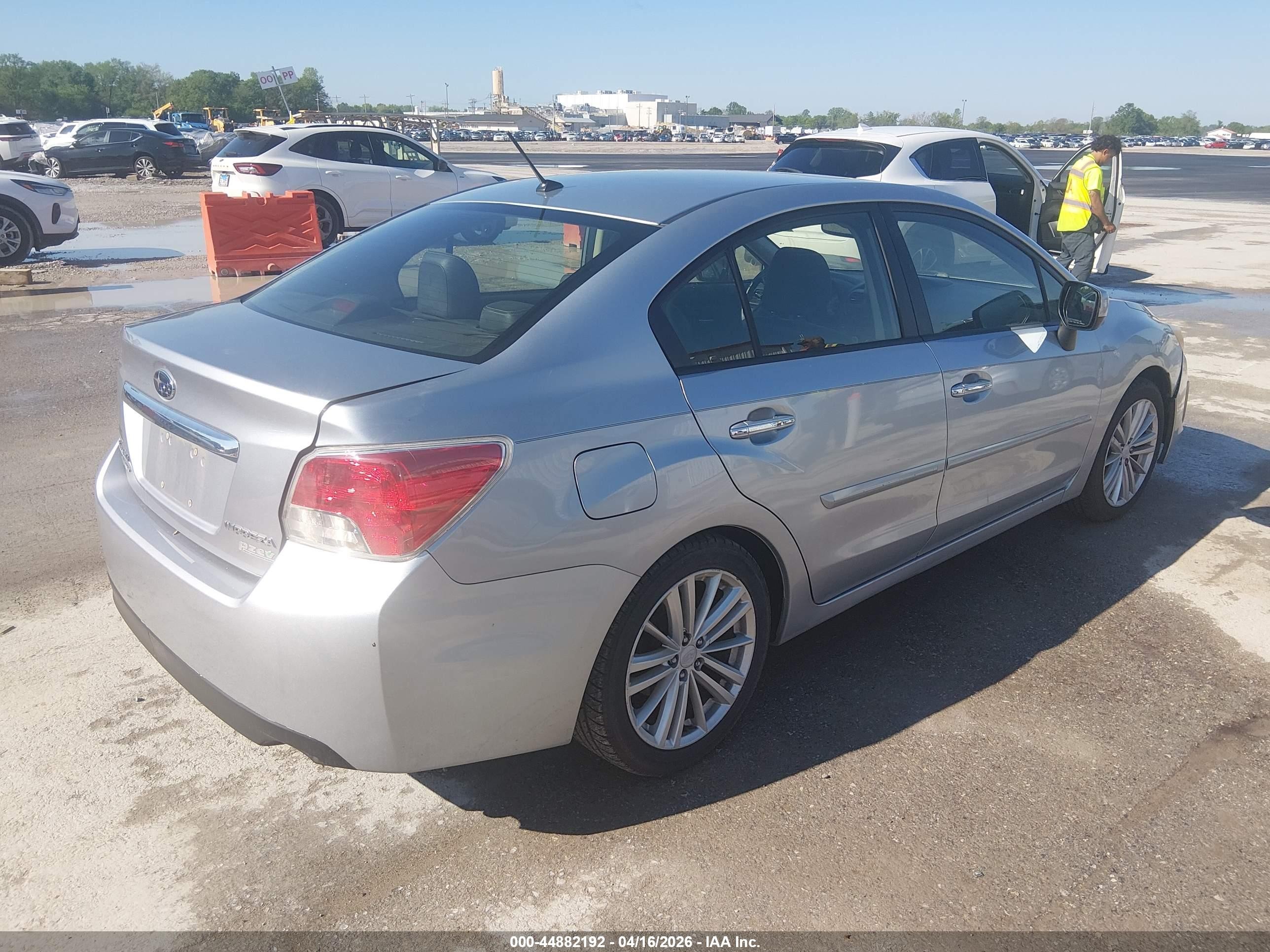 2013 Subaru Impreza 2.0i Limited Silver vin: JF1GJAH62DH013047