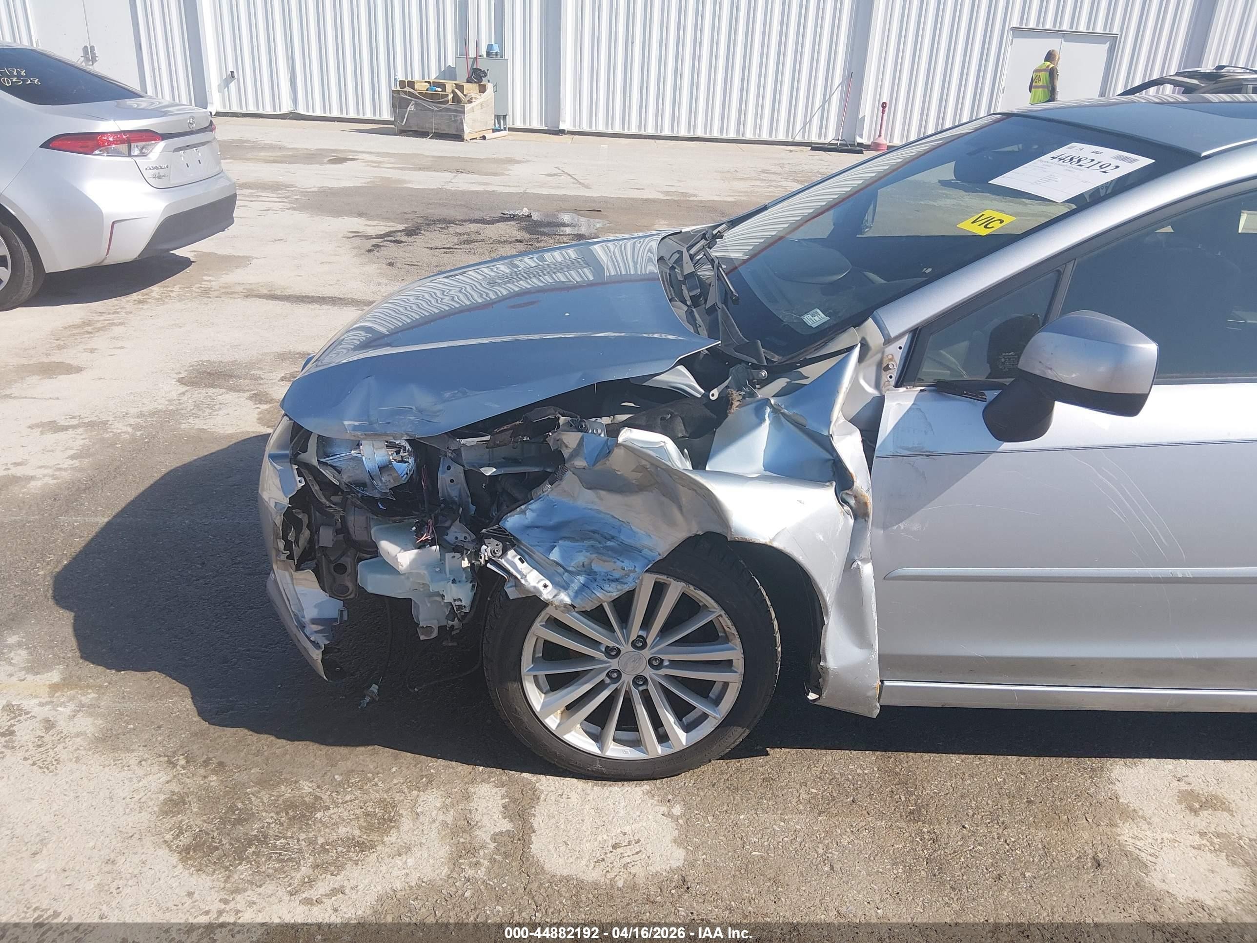 2013 Subaru Impreza 2.0i Limited Silver vin: JF1GJAH62DH013047