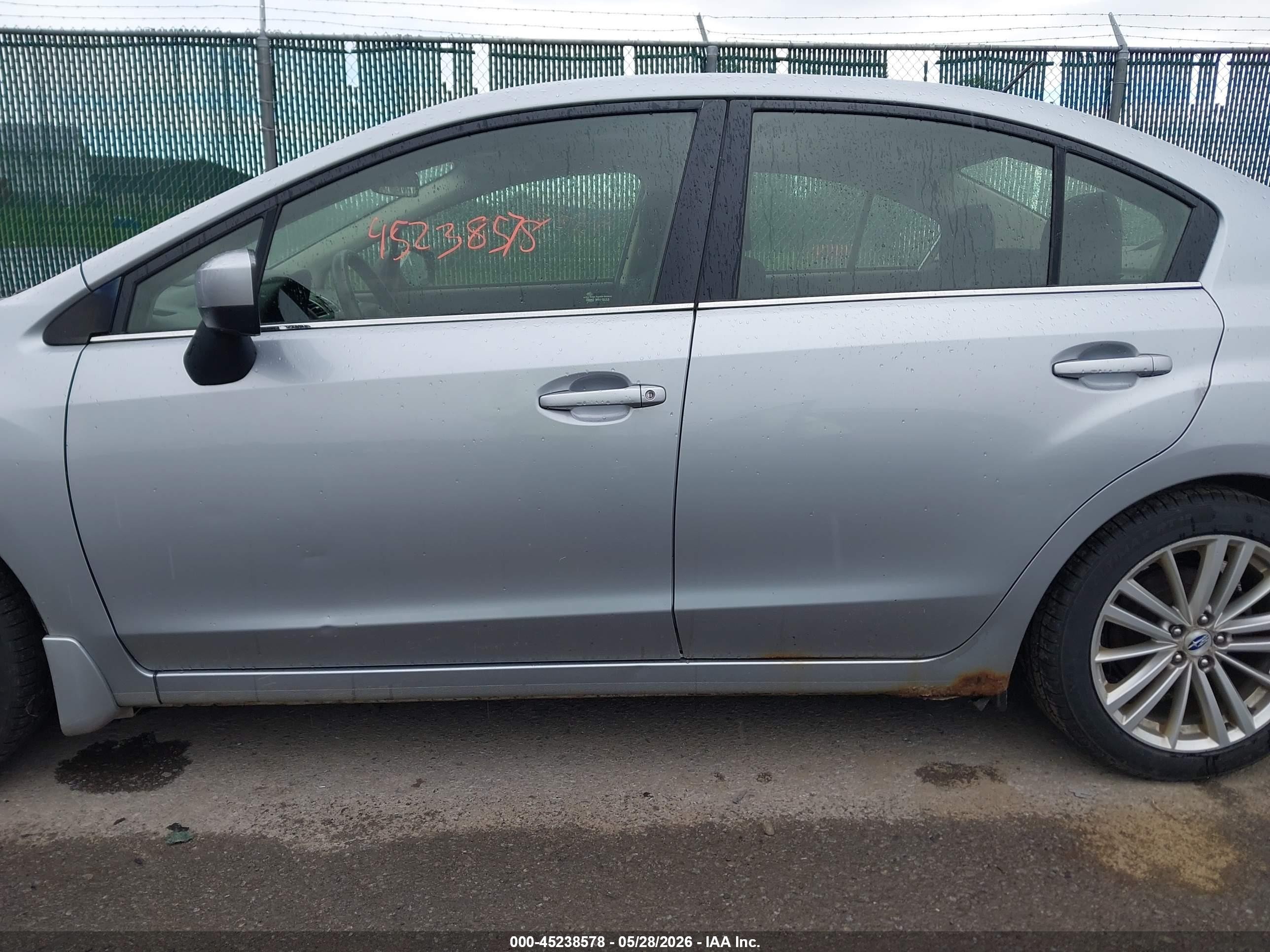2015 Subaru Impreza 2.0i Premium Silver vin: JF1GJAK62FH022939