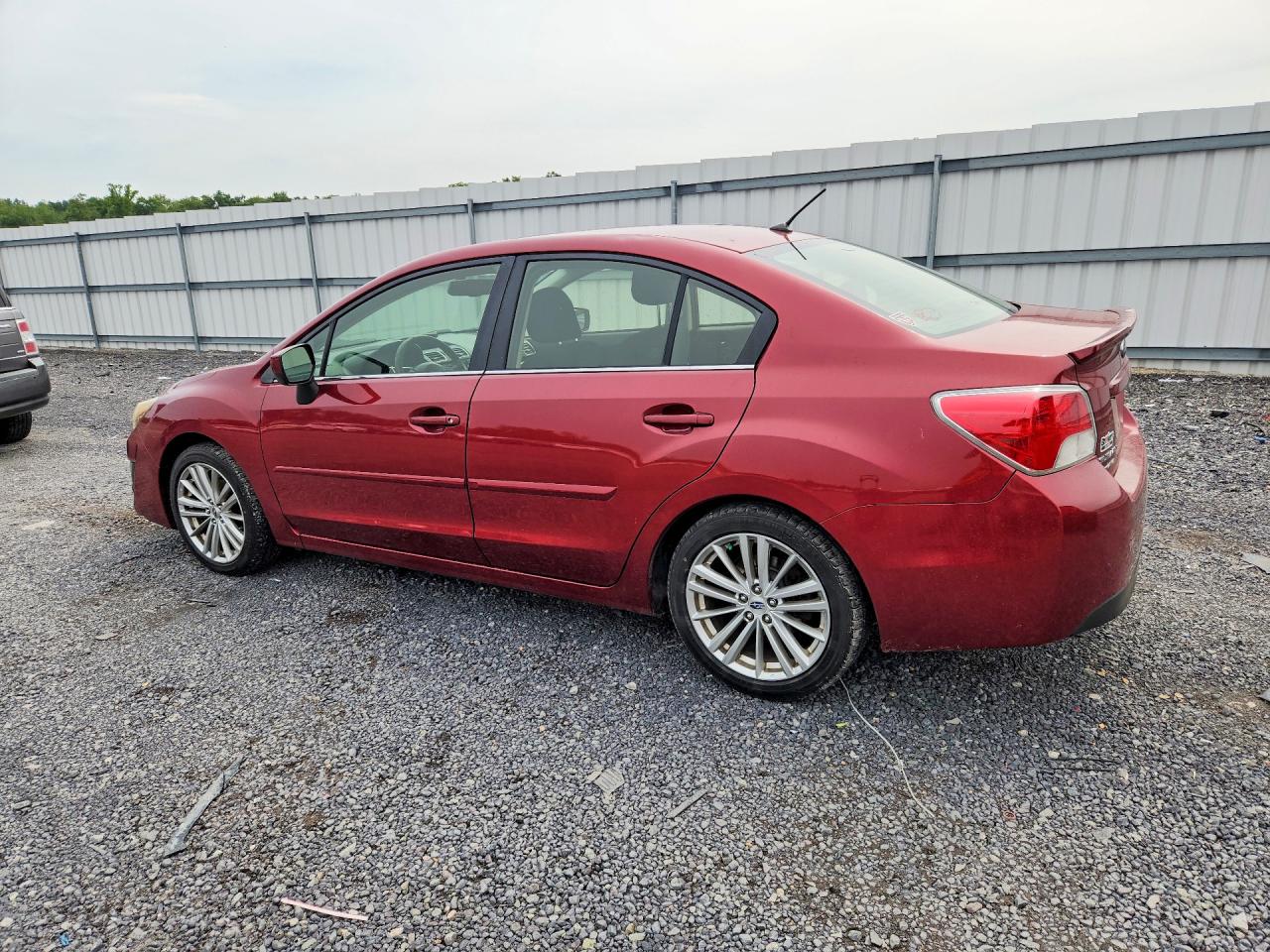 2015 Subaru Impreza Premium Plus Burgundy vin: JF1GJAK65FH007657