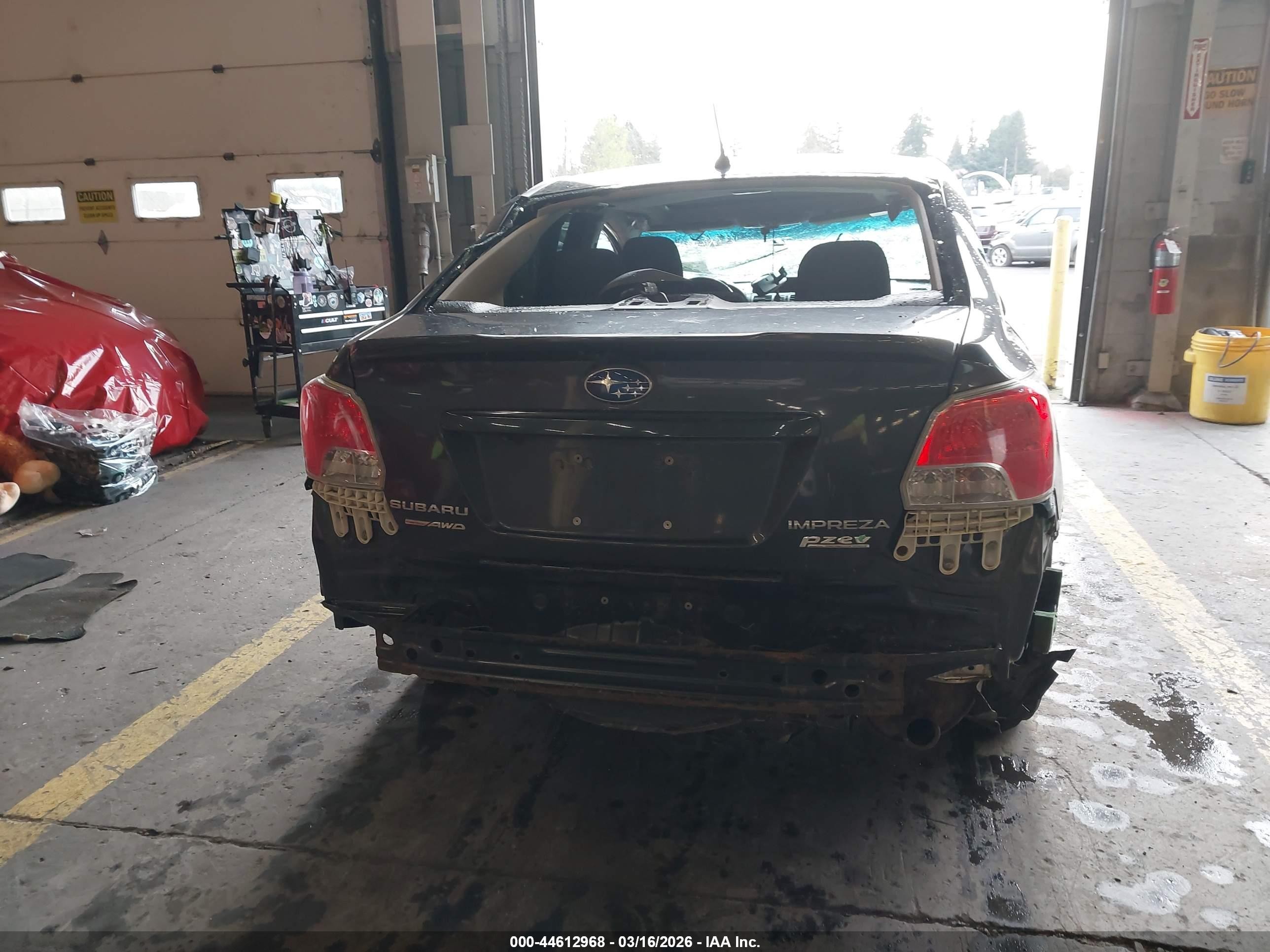 2015 Subaru Impreza 2.0i Premium Gray vin: JF1GJAK66FH010891