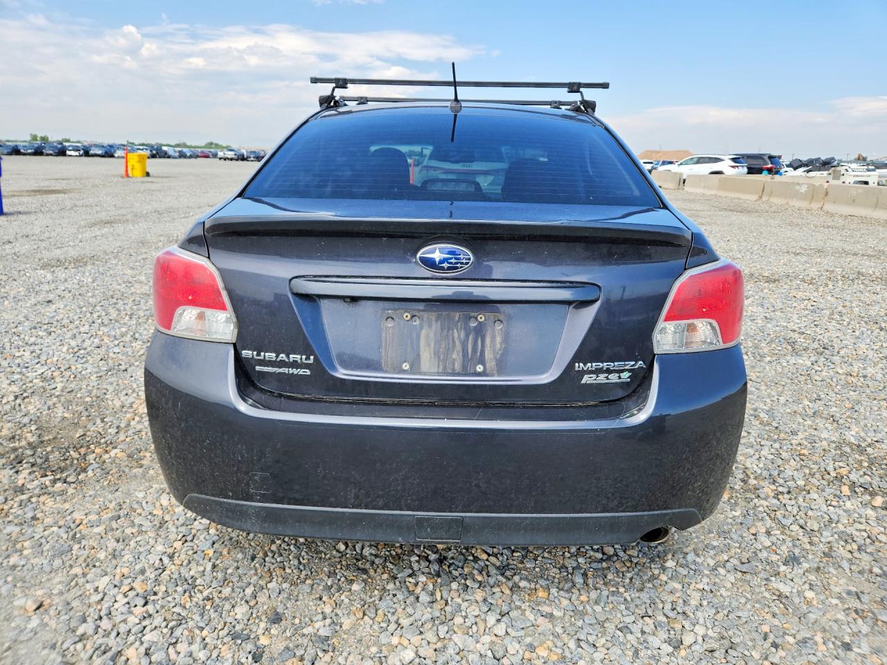 2015 Subaru Impreza Premium Plus Черный vin: JF1GJAK68FH007023