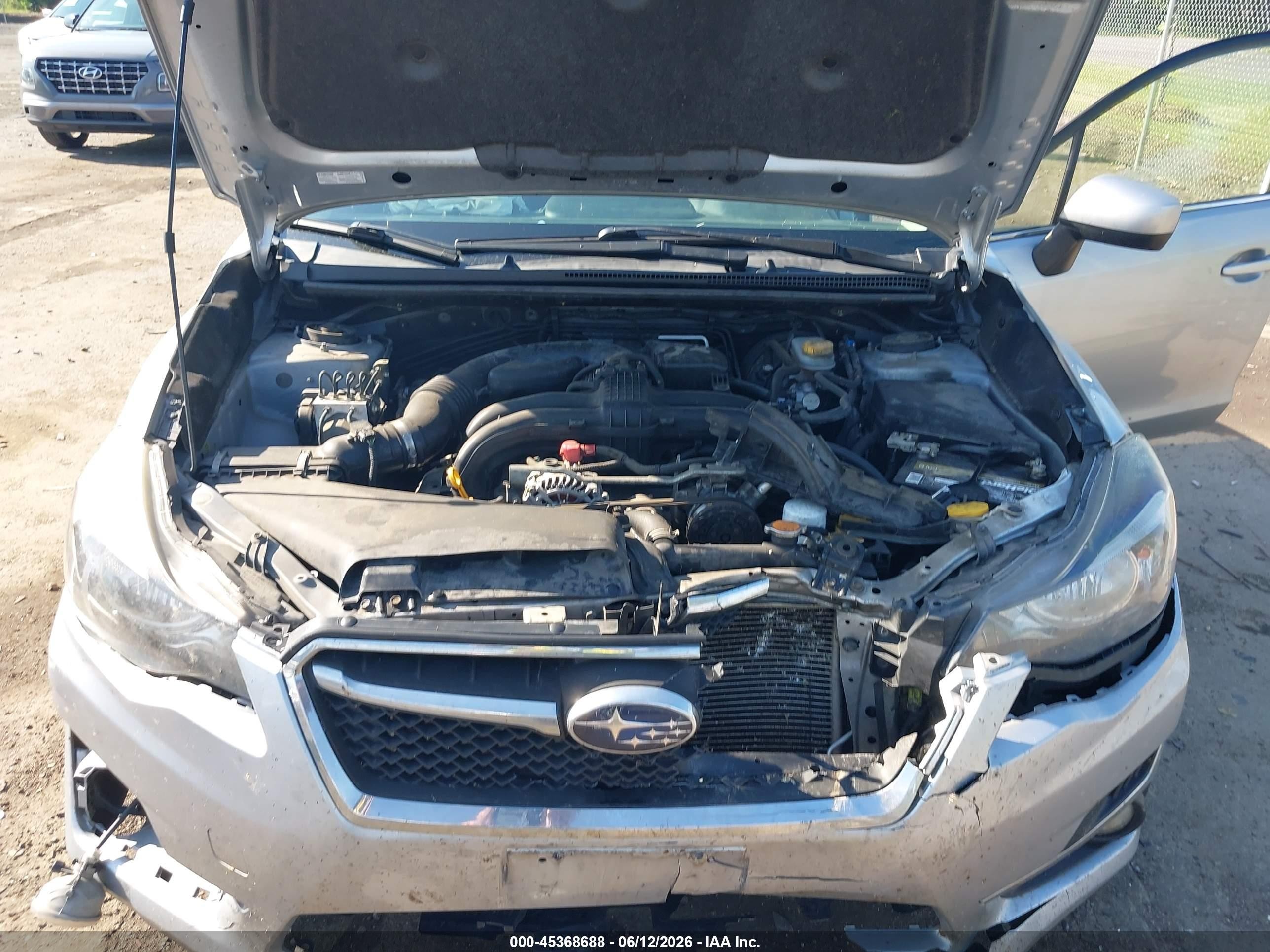 2015 Subaru Impreza 2.0i Premium Silver vin: JF1GJAK69FH021738
