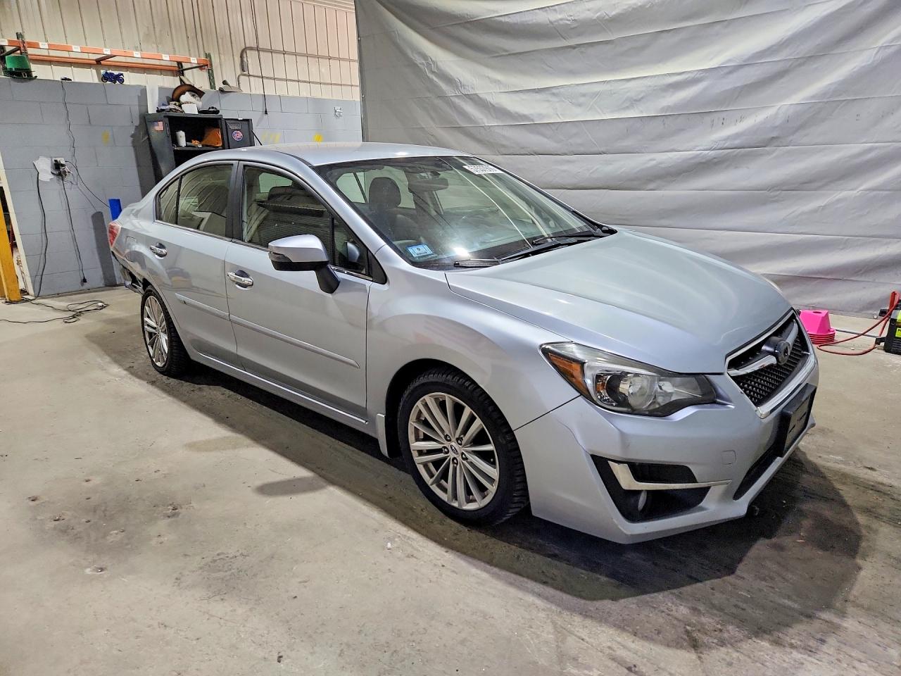 2015 Subaru Impreza Limited Silver vin: JF1GJAM65FH018333