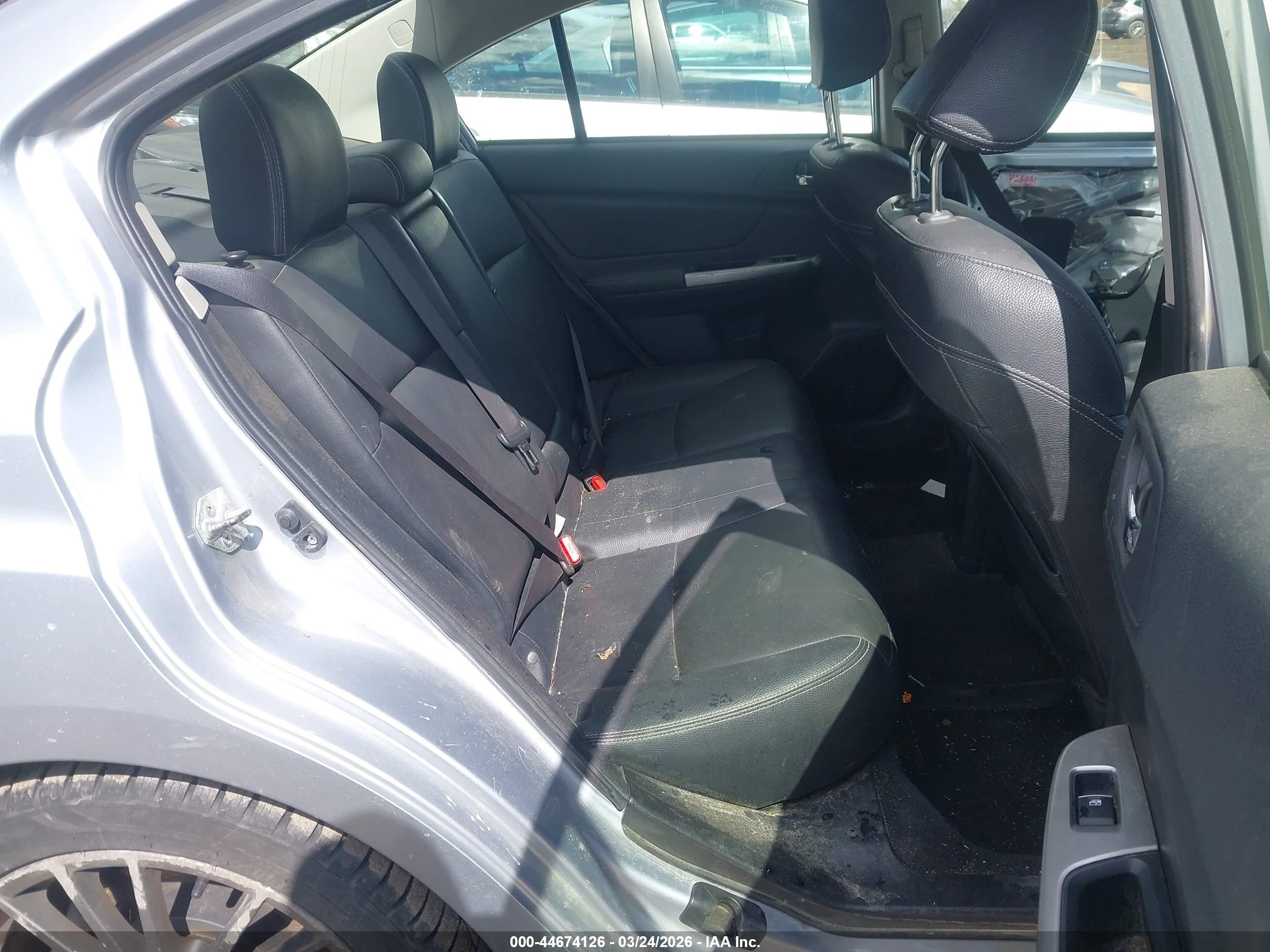 2015 Subaru Impreza 2.0i Limited Silver vin: JF1GJAM69FH005519