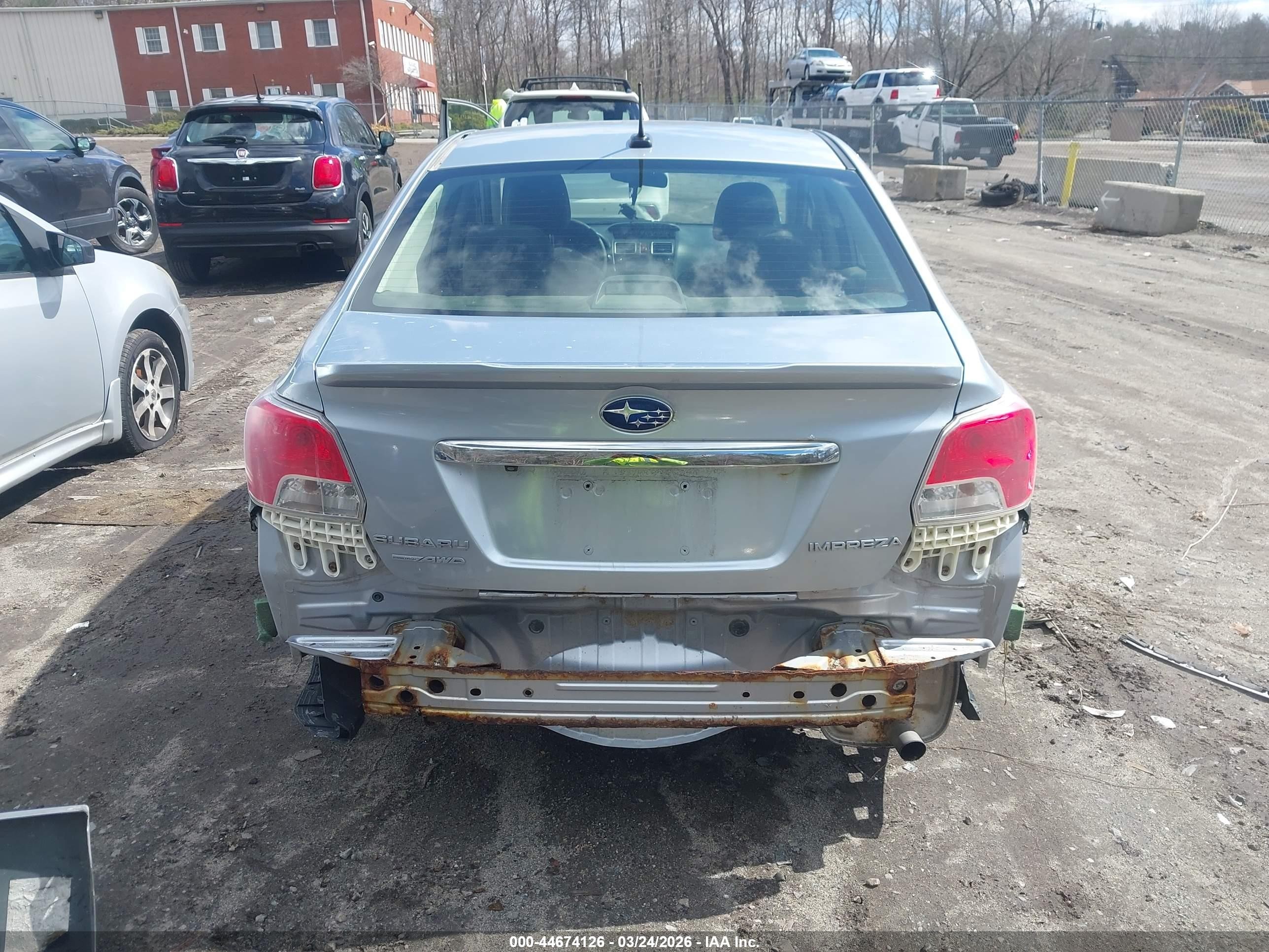 2015 Subaru Impreza 2.0i Limited Silver vin: JF1GJAM69FH005519