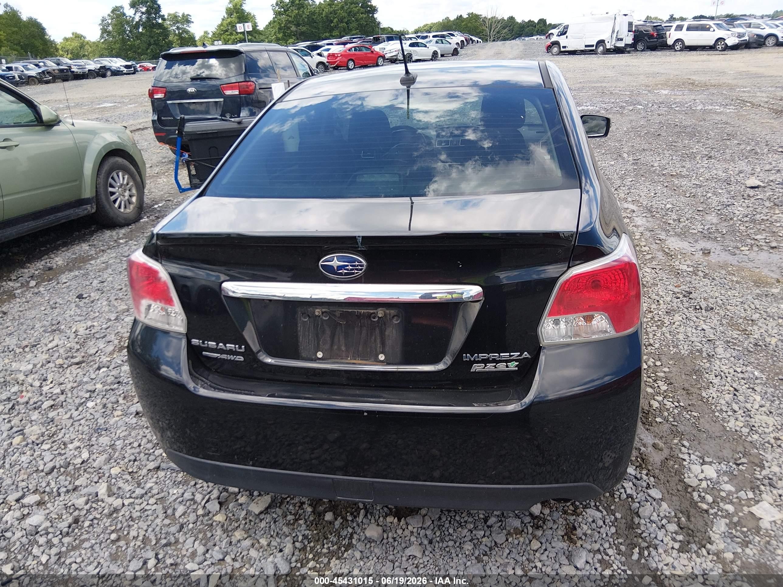 2015 Subaru Impreza 2.0i Limited Черный vin: JF1GJAN61FH018344