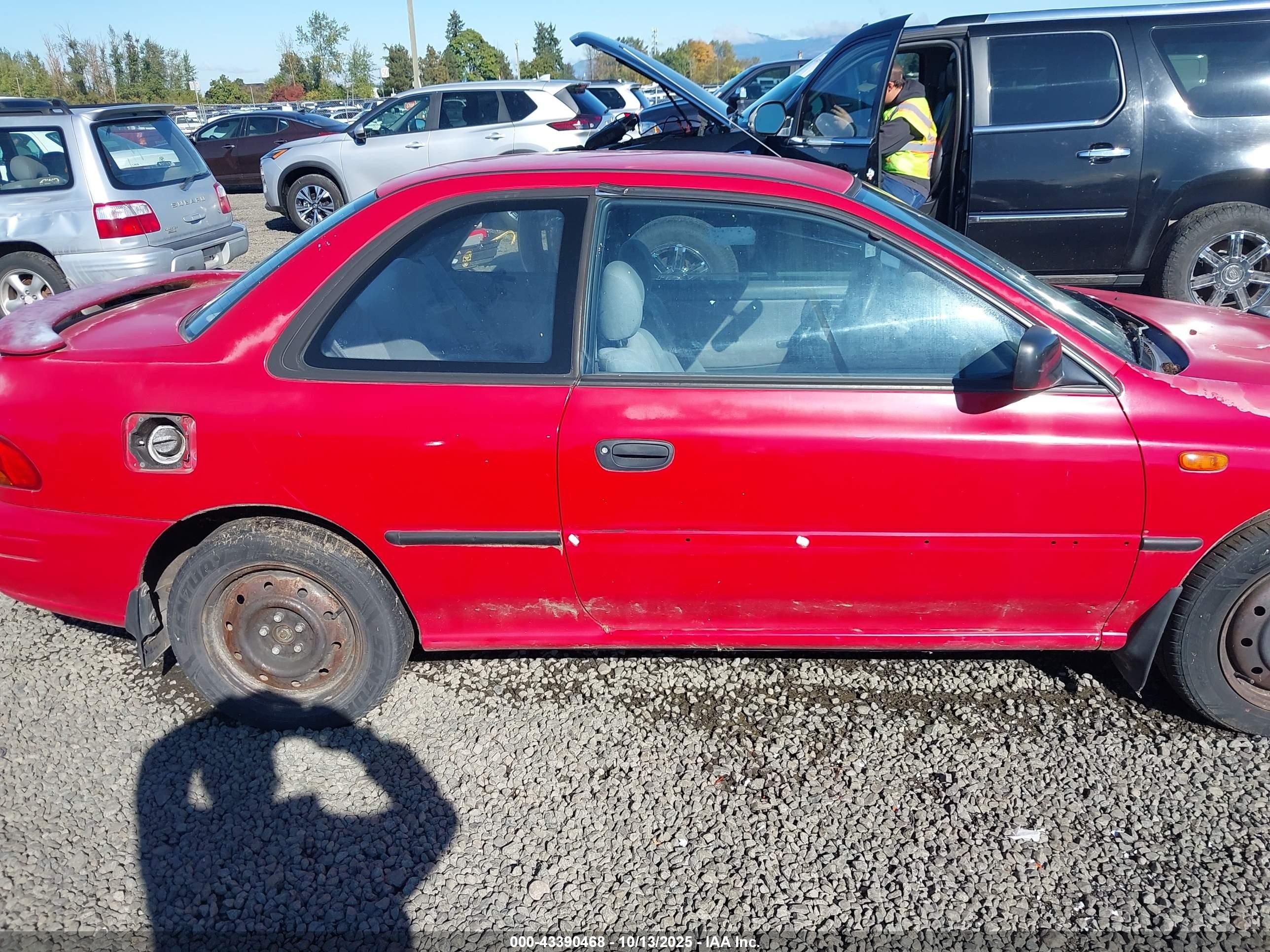 1995 Subaru Impreza L Red vin: JF1GM6358SH412724