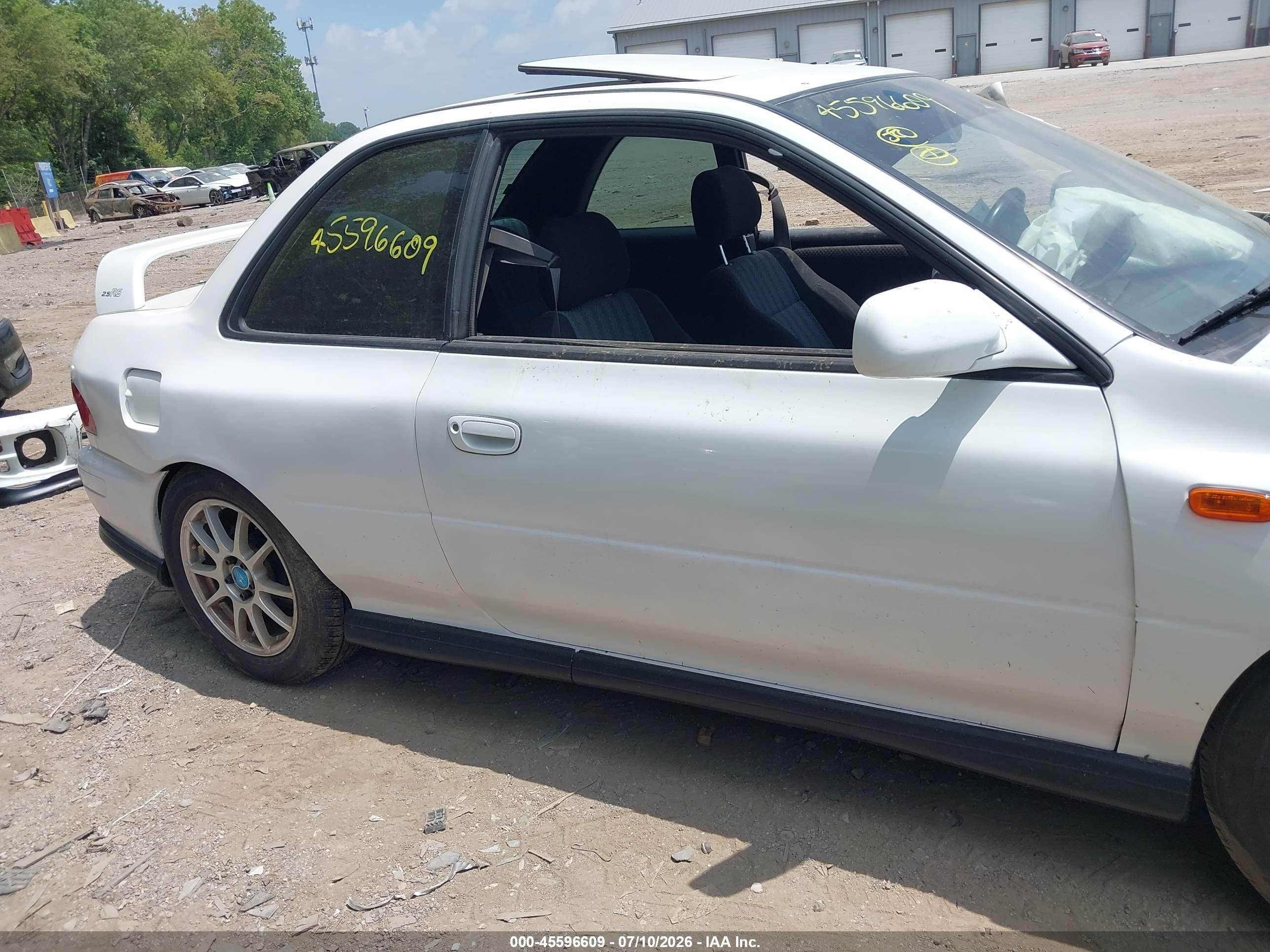 2000 Subaru Impreza 2.5rs Белый vin: JF1GM6753YG403700