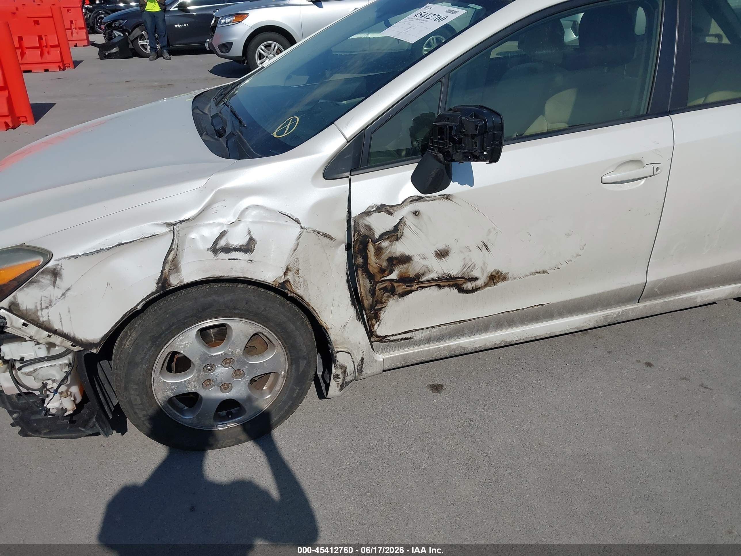 2014 Subaru Impreza 2.0i White vin: JF1GPAA60E8264322