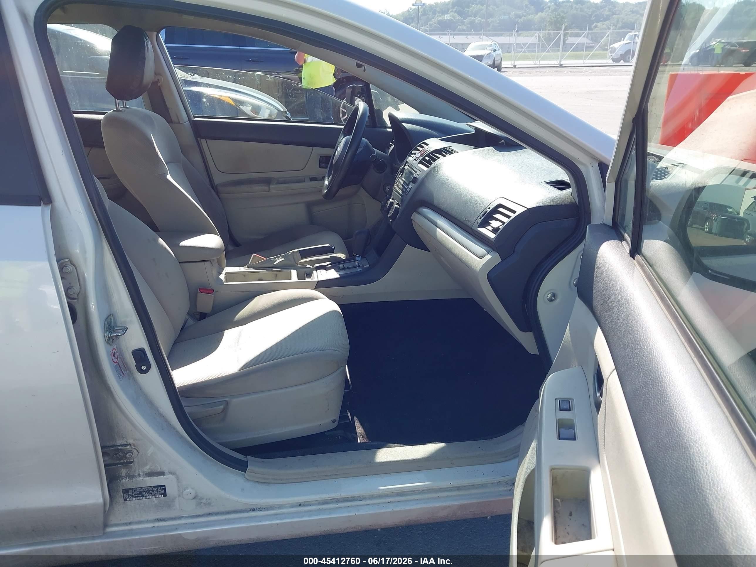 2014 Subaru Impreza 2.0i White vin: JF1GPAA60E8264322