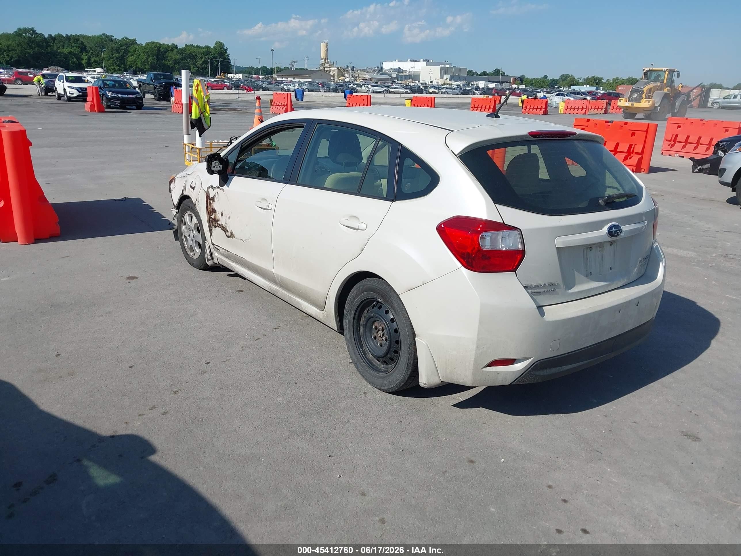 2014 Subaru Impreza 2.0i White vin: JF1GPAA60E8264322