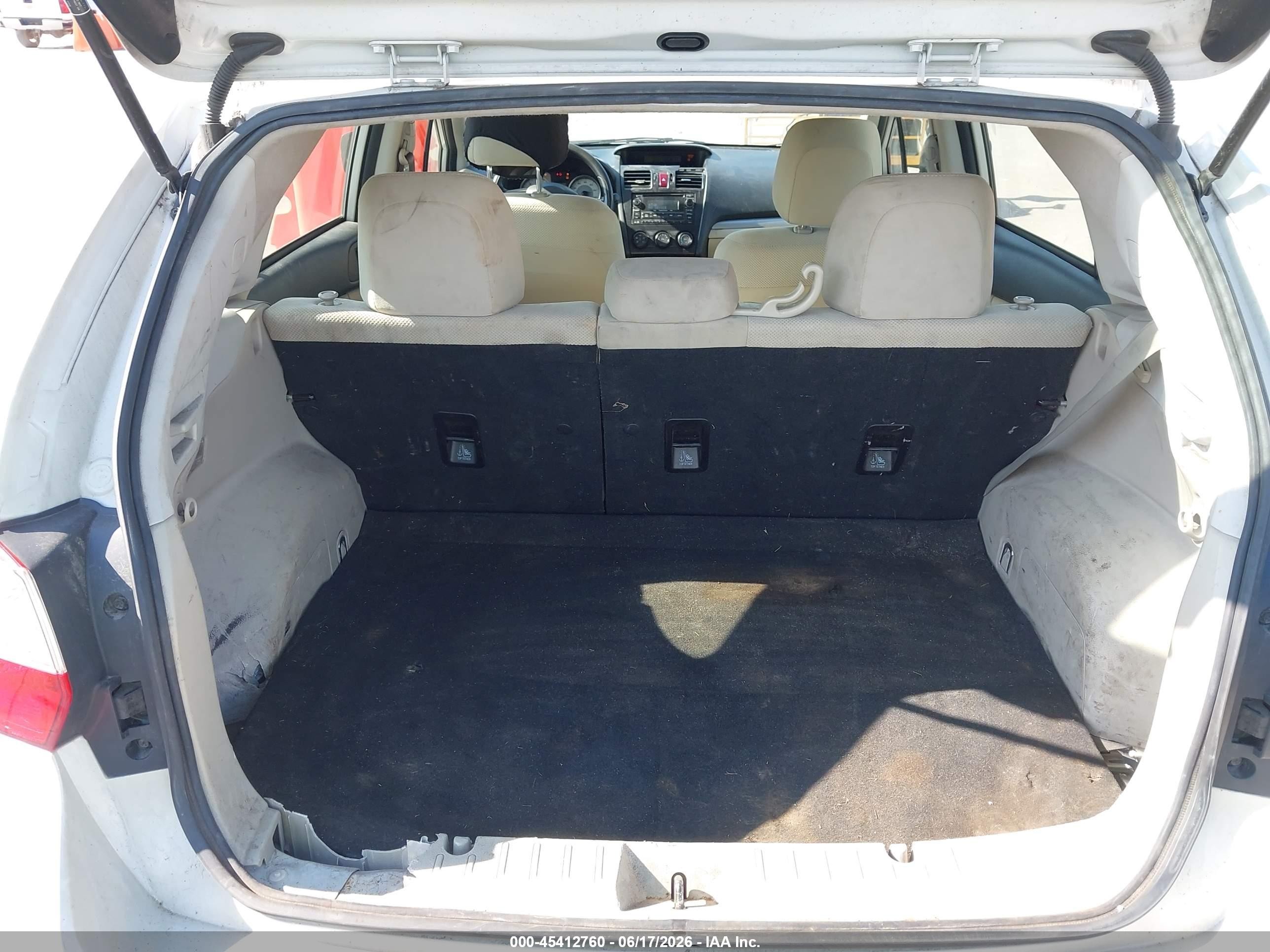 2014 Subaru Impreza 2.0i White vin: JF1GPAA60E8264322