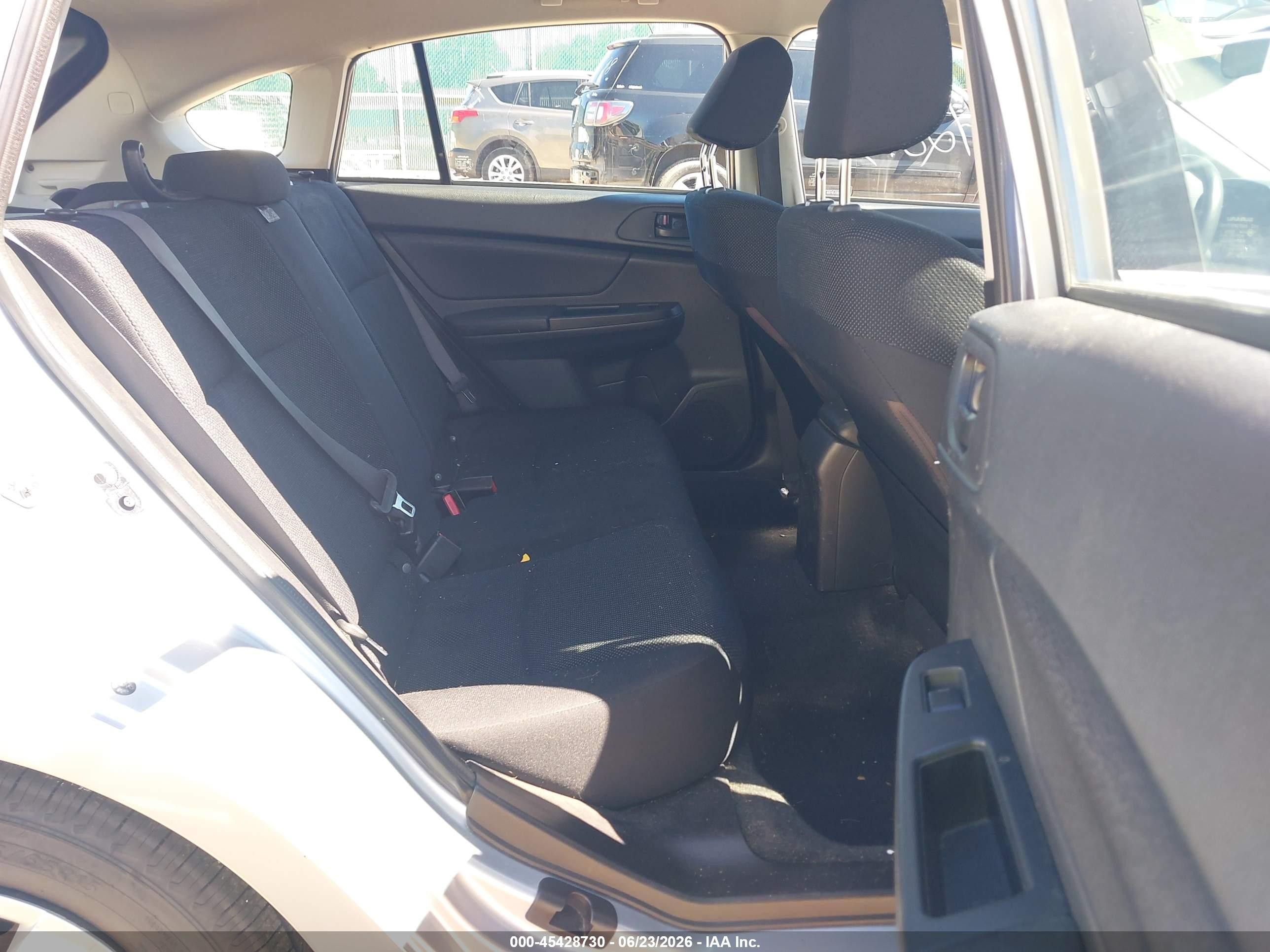 2012 Subaru Impreza 2.0i Silver vin: JF1GPAA61CH204014