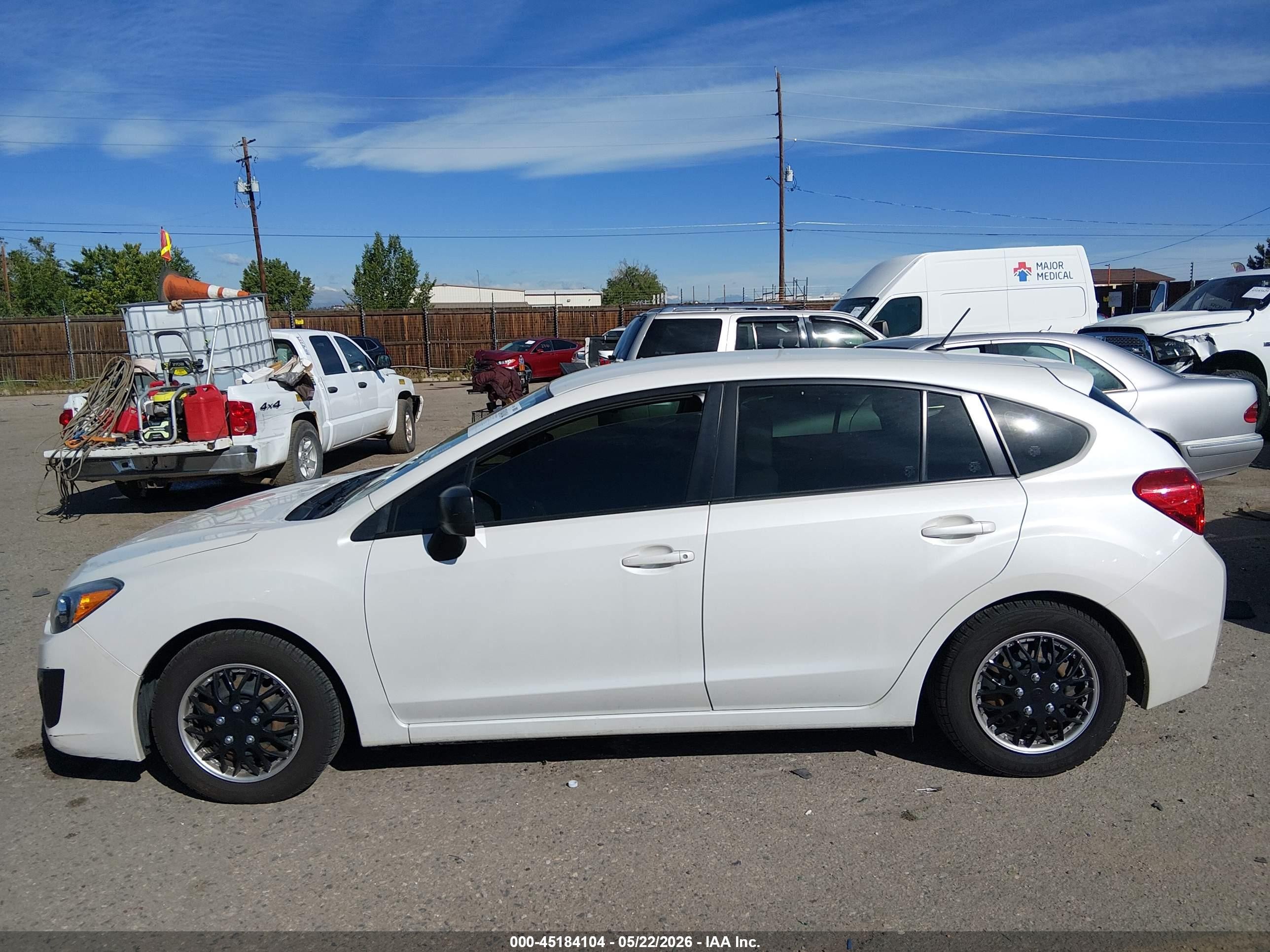 2012 Subaru Impreza 2.0i White vin: JF1GPAA61CH205700
