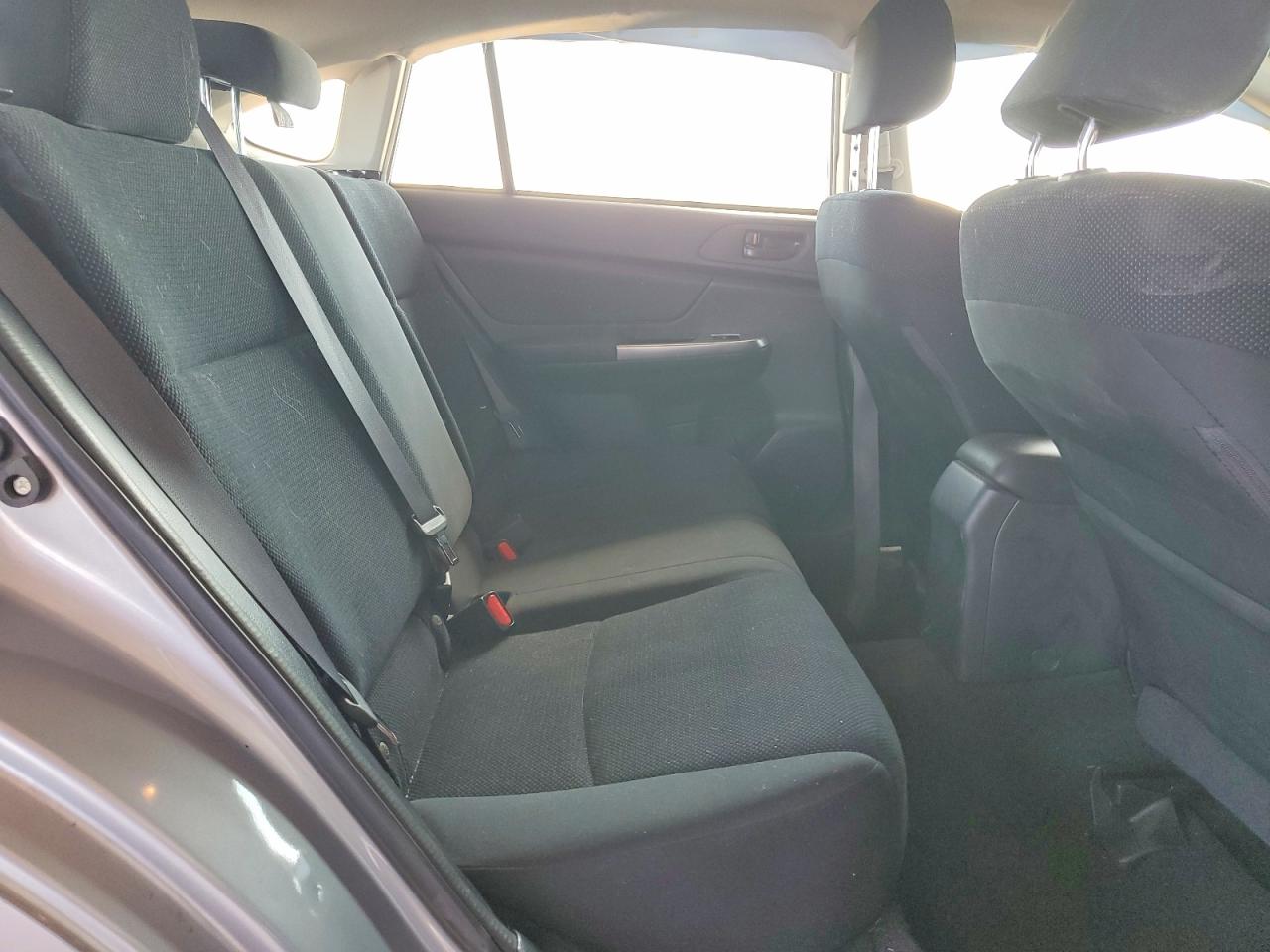 2015 Subaru Impreza Silver vin: JF1GPAA61FG323207