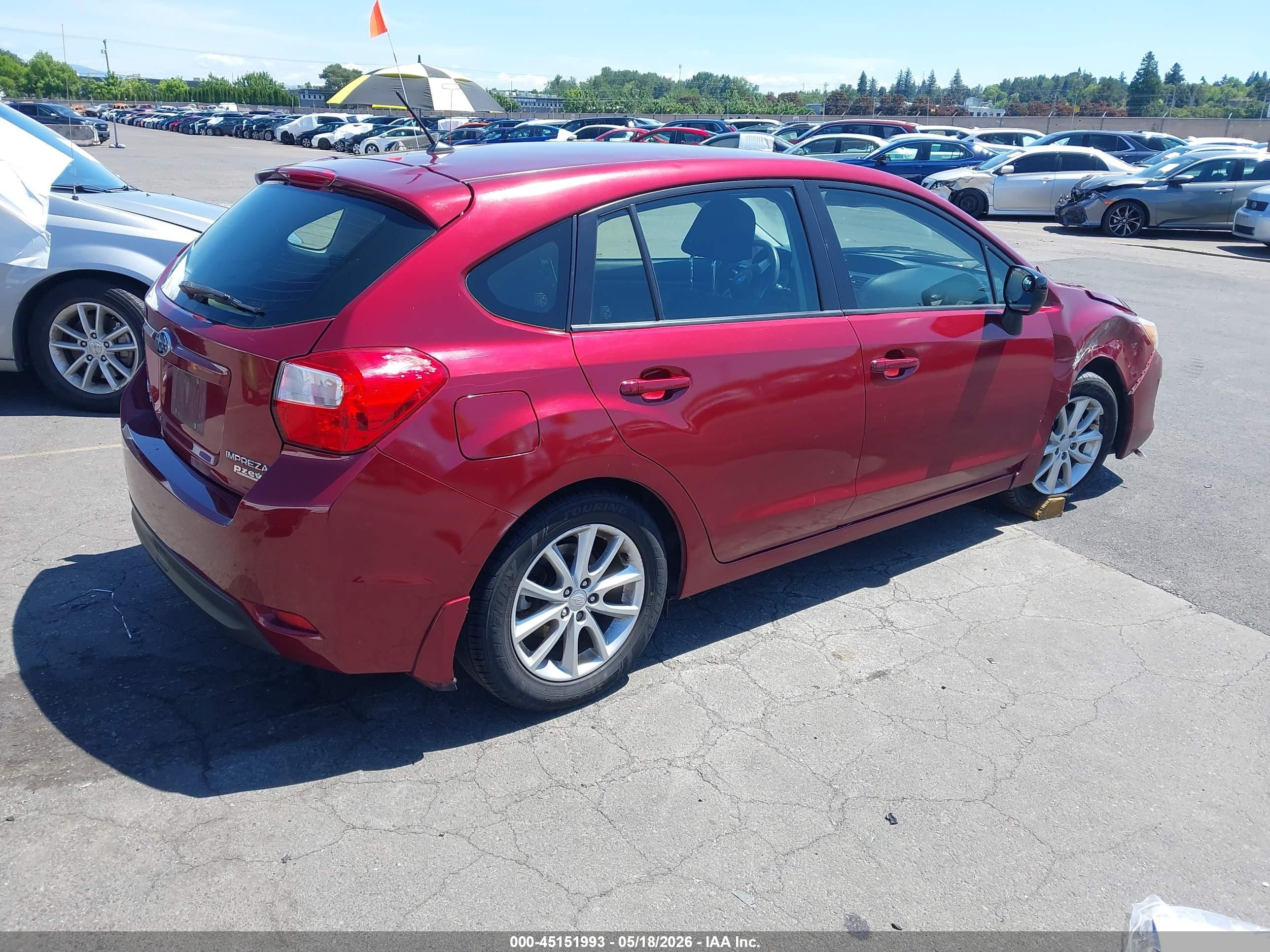 2014 Subaru Impreza 2.0i Red vin: JF1GPAA64E8303607