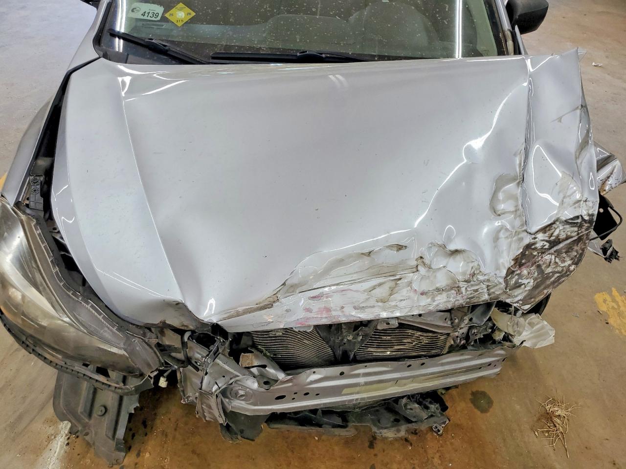 2015 Subaru Impreza Silver vin: JF1GPAA64F8326497