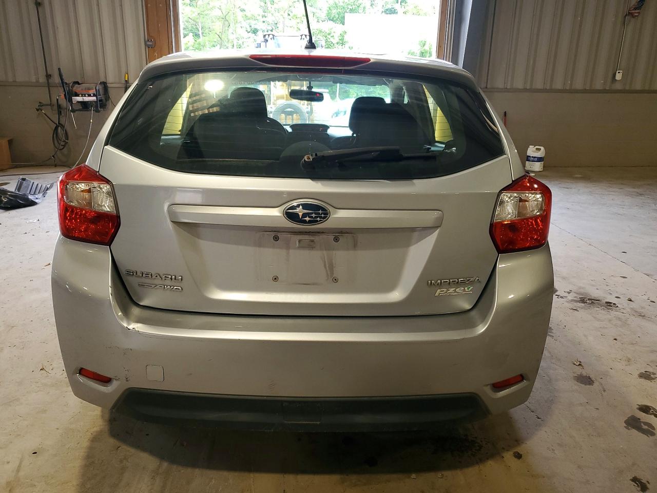 2013 Subaru Impreza Серебряный vin: JF1GPAA65DH864526
