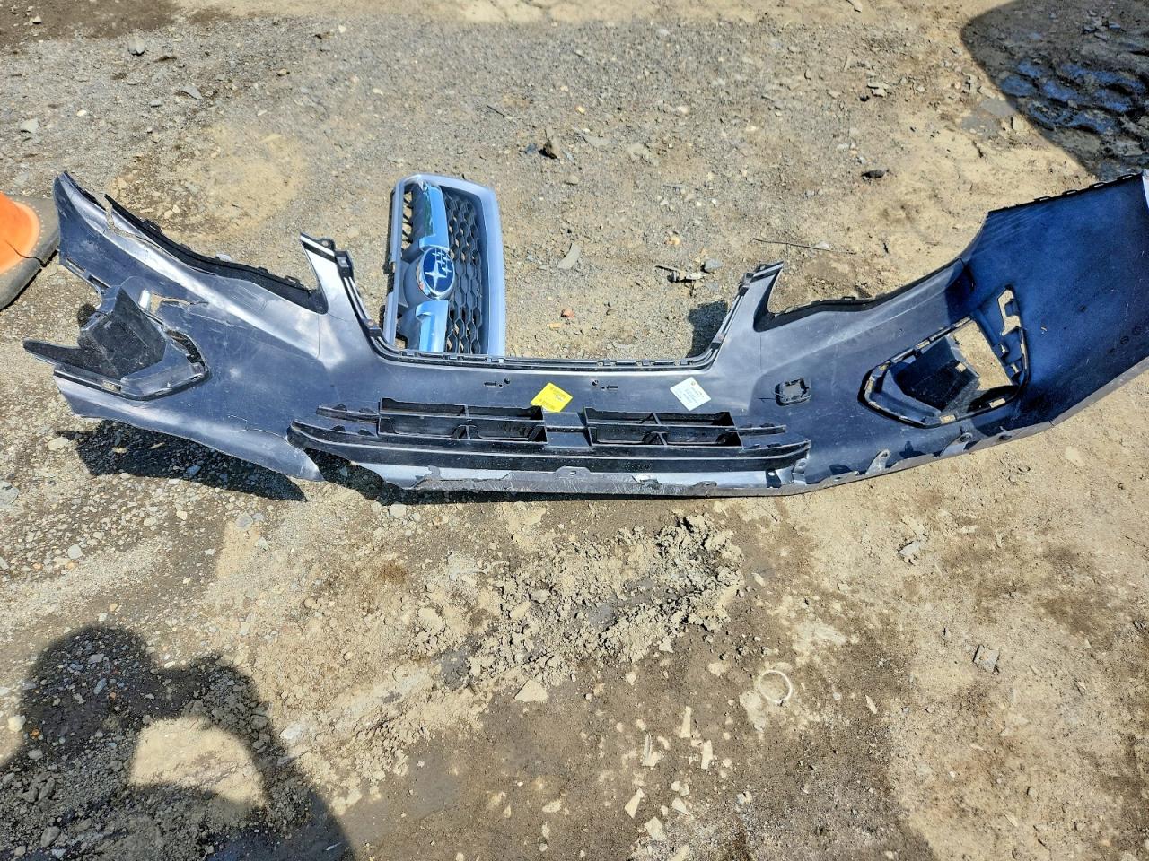 2014 Subaru Impreza Silver vin: JF1GPAA65E8221837