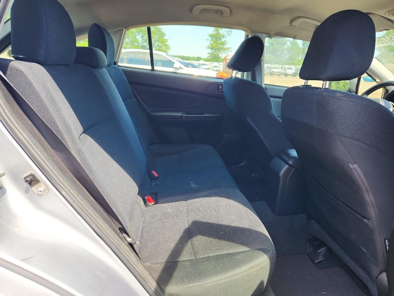 2014 Subaru Impreza Silver vin: JF1GPAA65E8221837