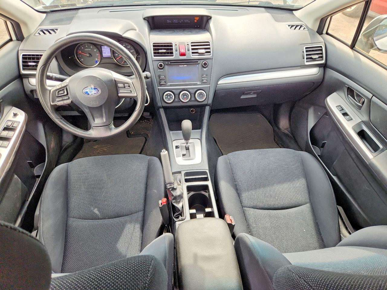 2015 Subaru Impreza Белый vin: JF1GPAA65F8253950