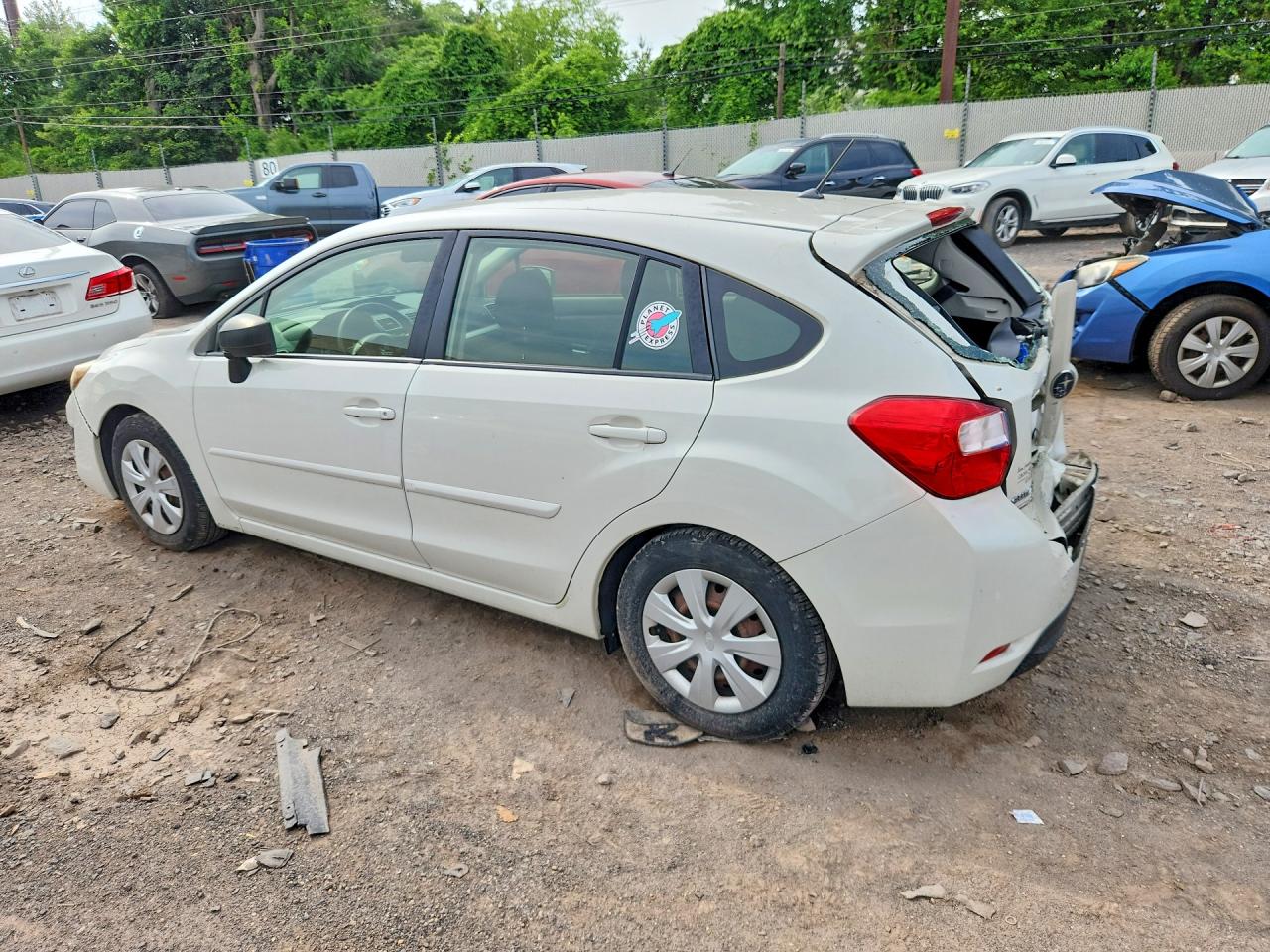 2015 Subaru Impreza Белый vin: JF1GPAA65F8253950