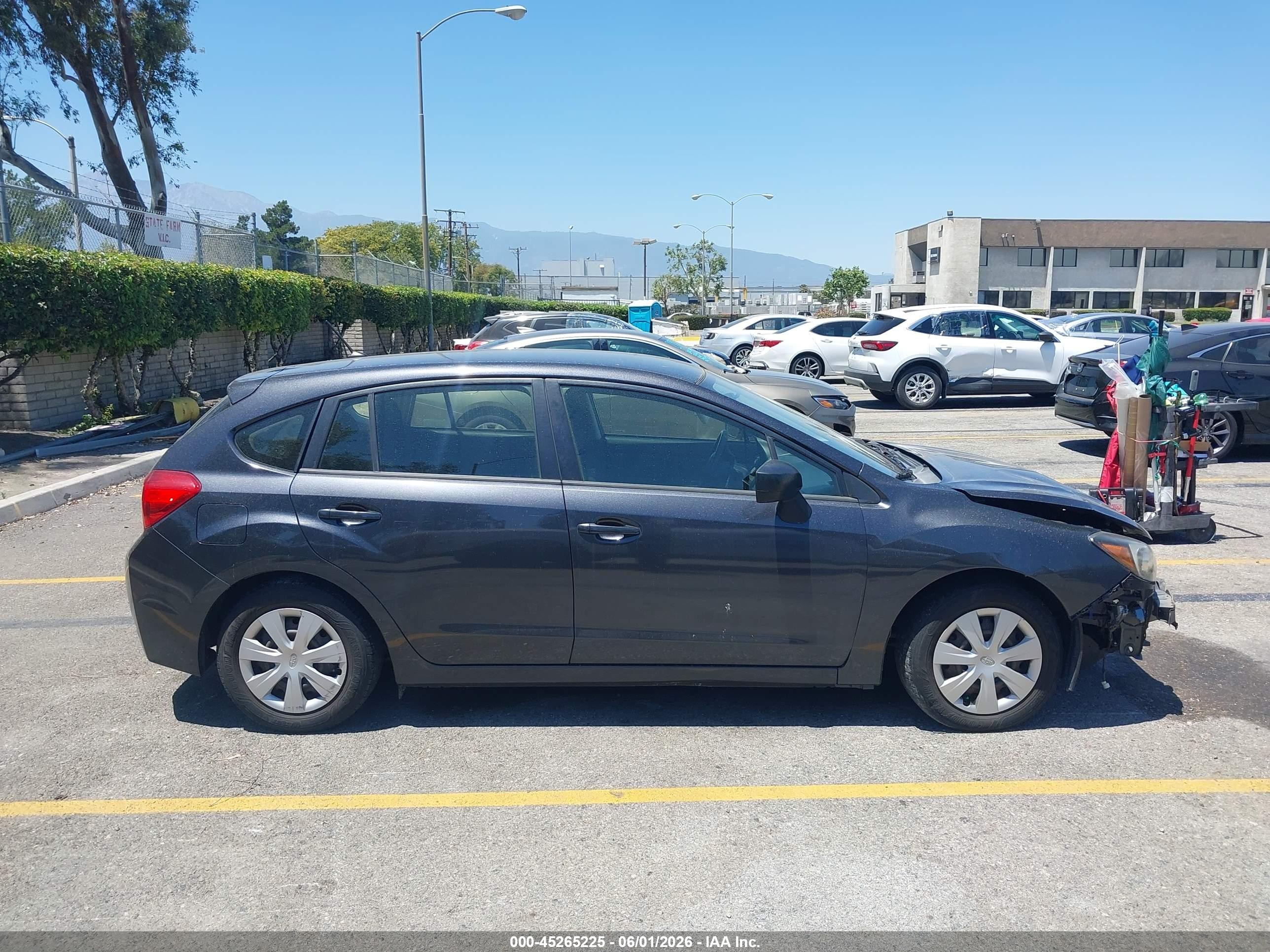 2015 Subaru Impreza 2.0i Серый vin: JF1GPAA66F8328574