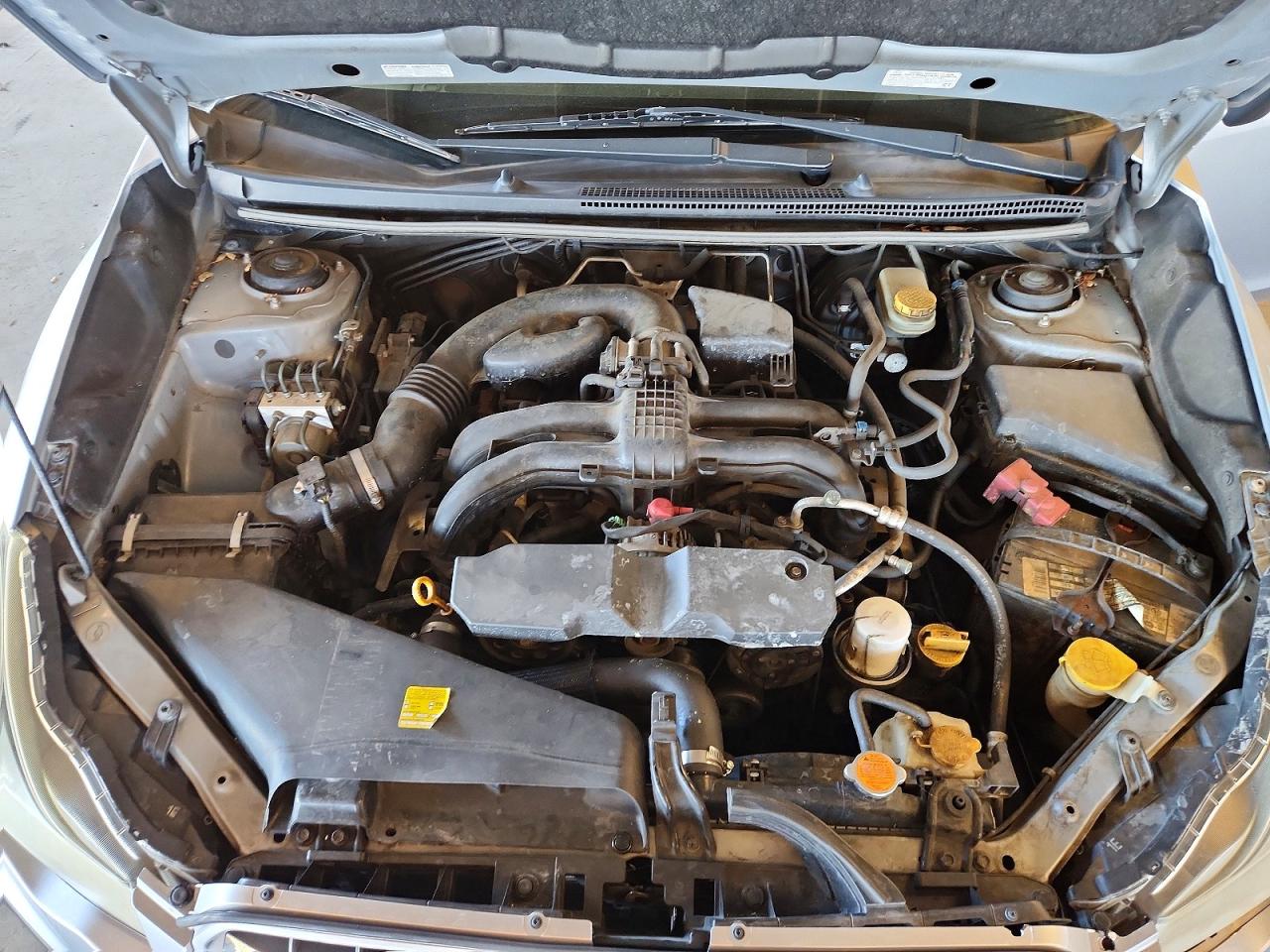 2014 Subaru Impreza Silver vin: JF1GPAA67E8303648