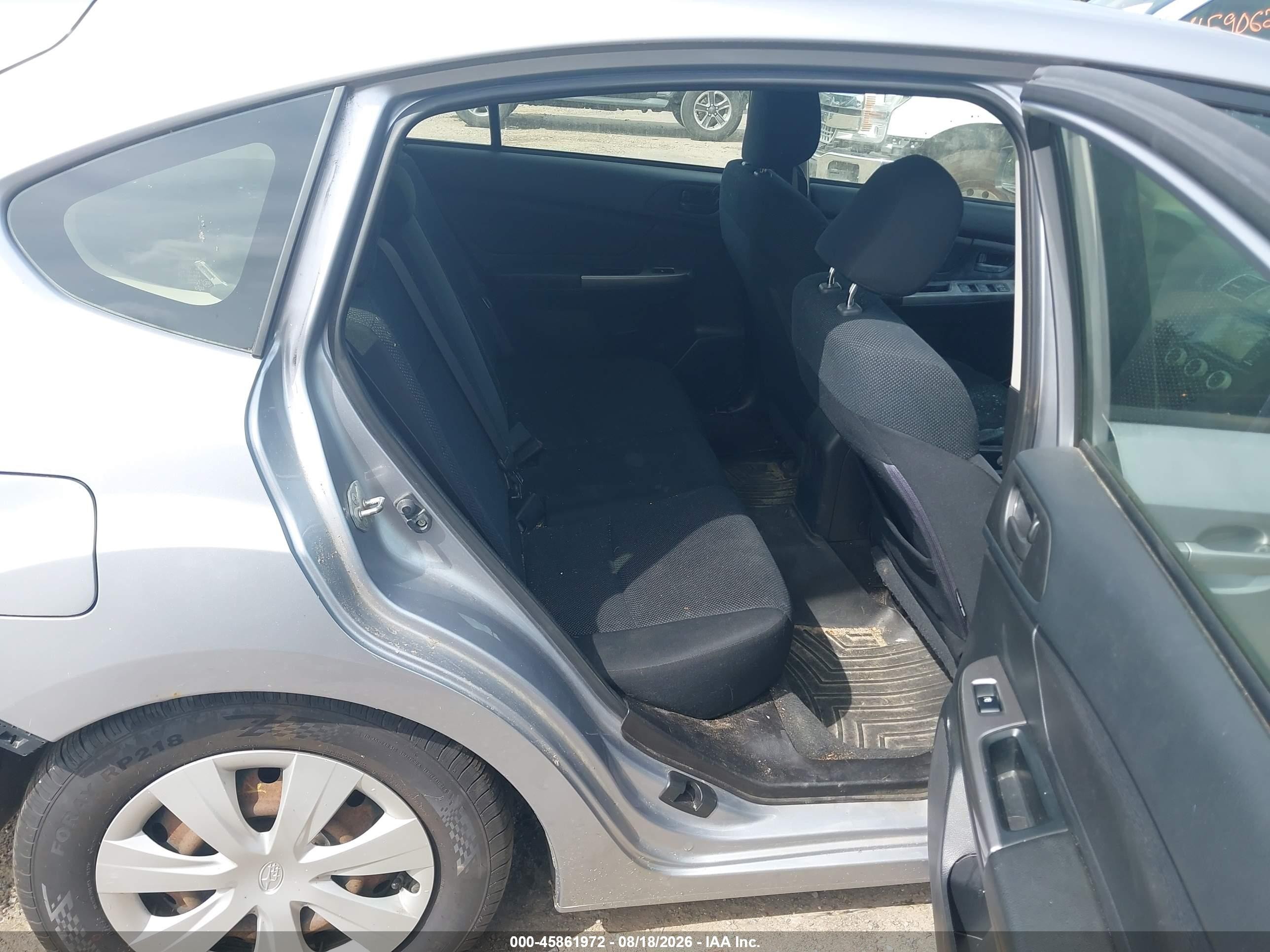 2015 Subaru Impreza 2.0i Silver vin: JF1GPAA67F8200991