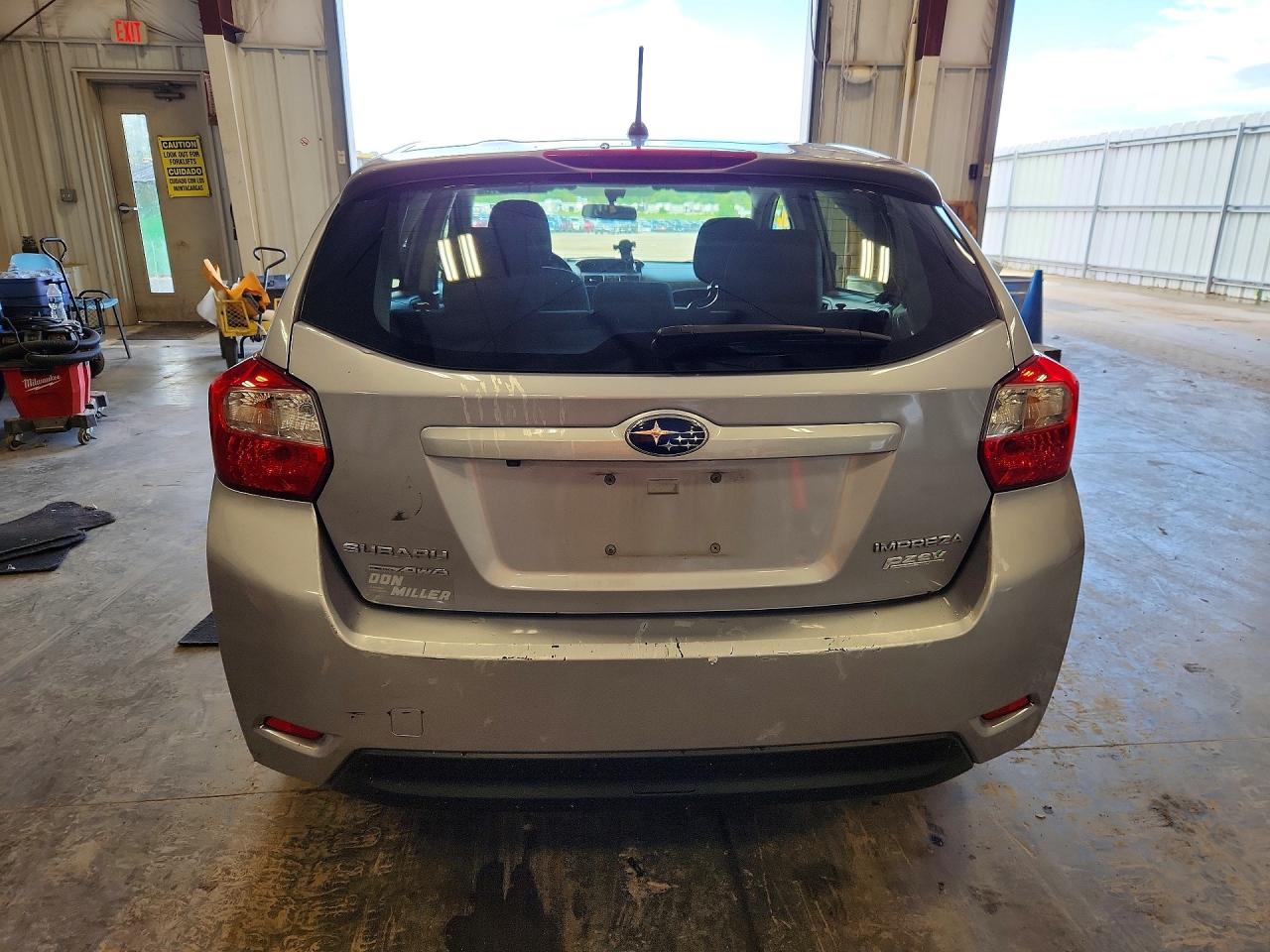2015 Subaru Impreza Silver vin: JF1GPAA67F9315049