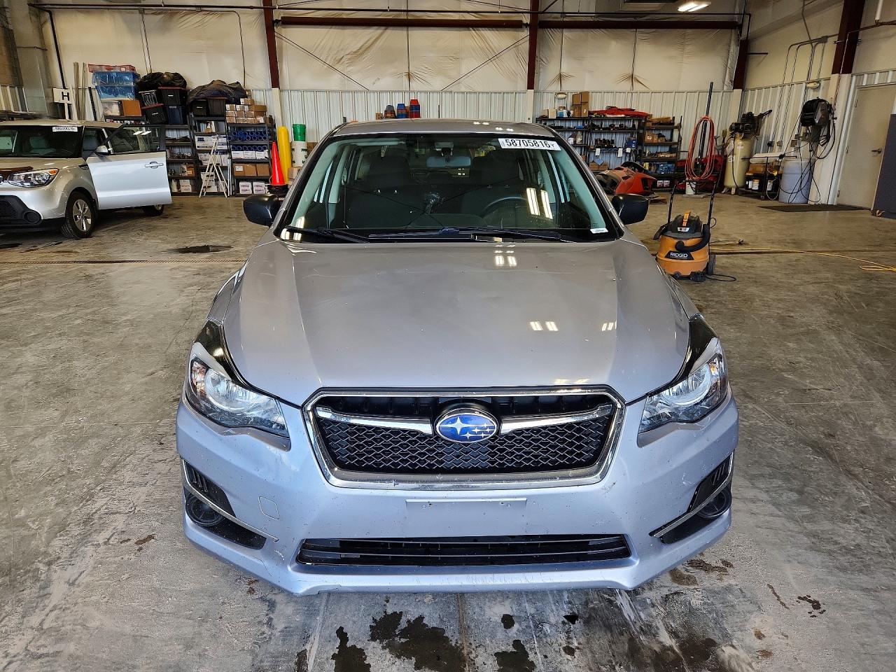 2015 Subaru Impreza Silver vin: JF1GPAA67F9315049