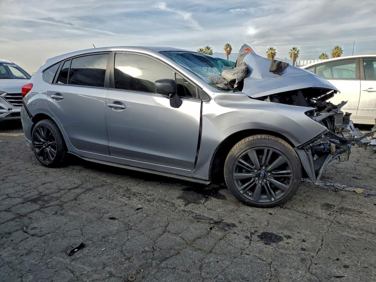 2015 Subaru Impreza Silver vin: JF1GPAA67F9321112