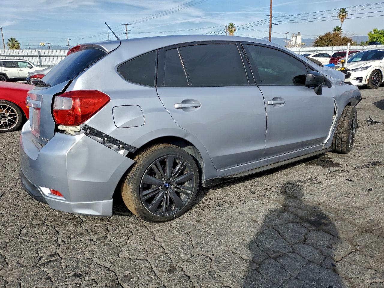 2015 Subaru Impreza Silver vin: JF1GPAA67F9321112