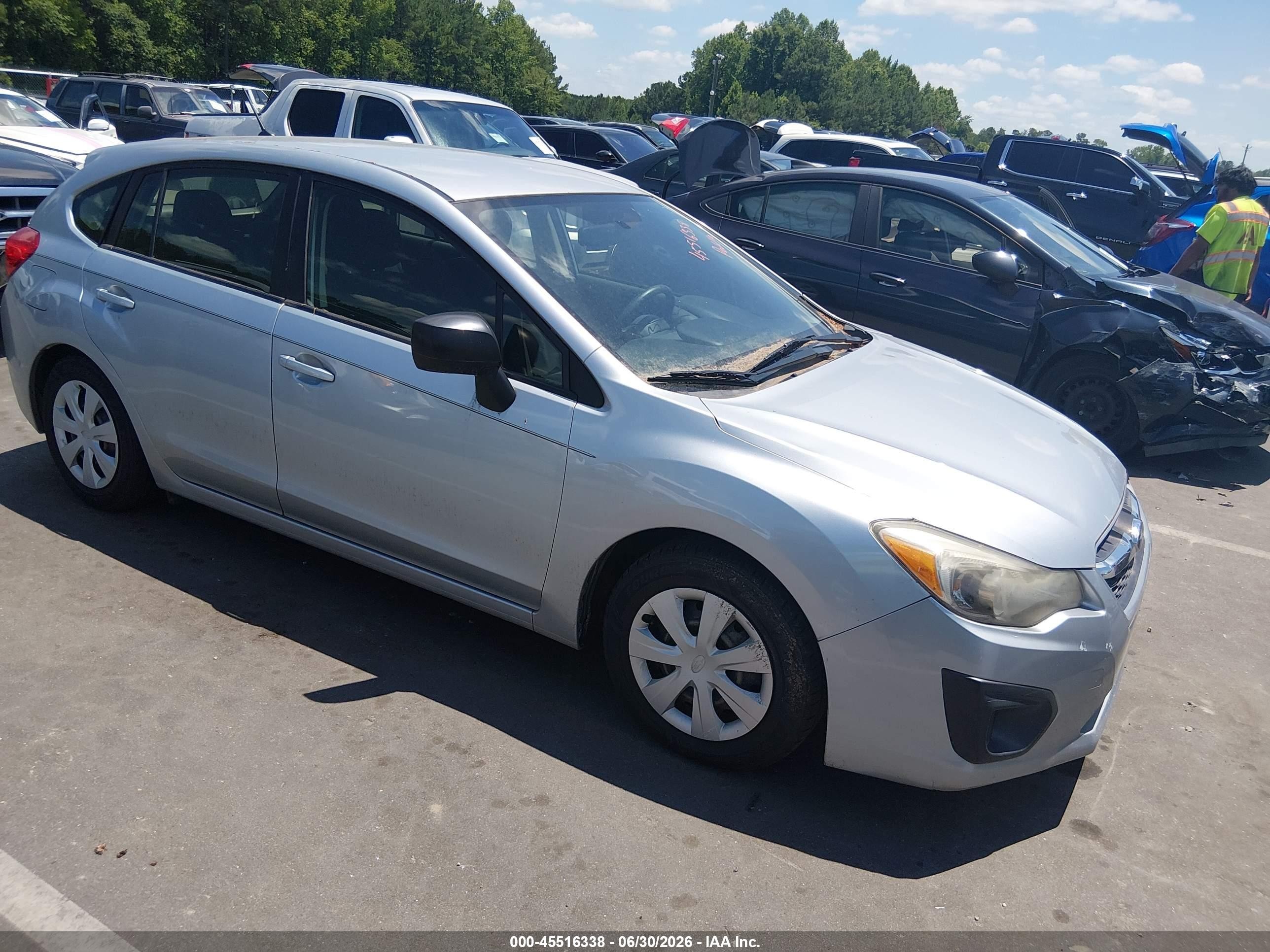 2013 Subaru Impreza 2.0i Silver vin: JF1GPAA68D2216200