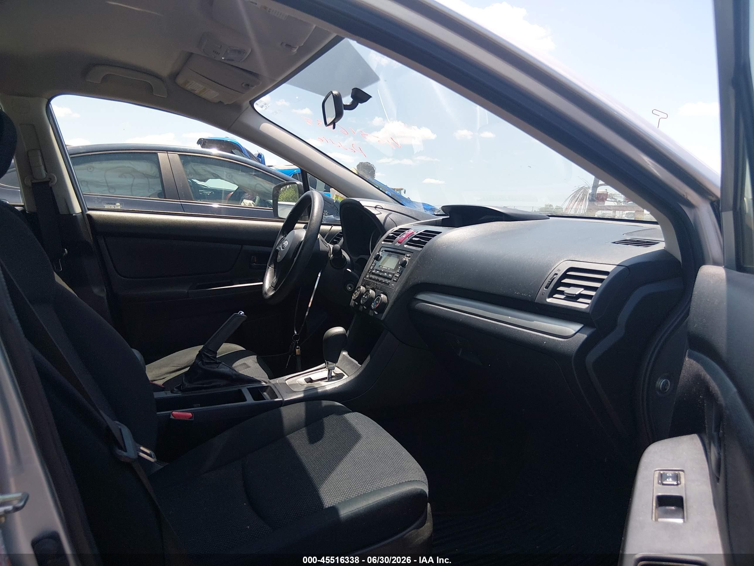 2013 Subaru Impreza 2.0i Silver vin: JF1GPAA68D2216200