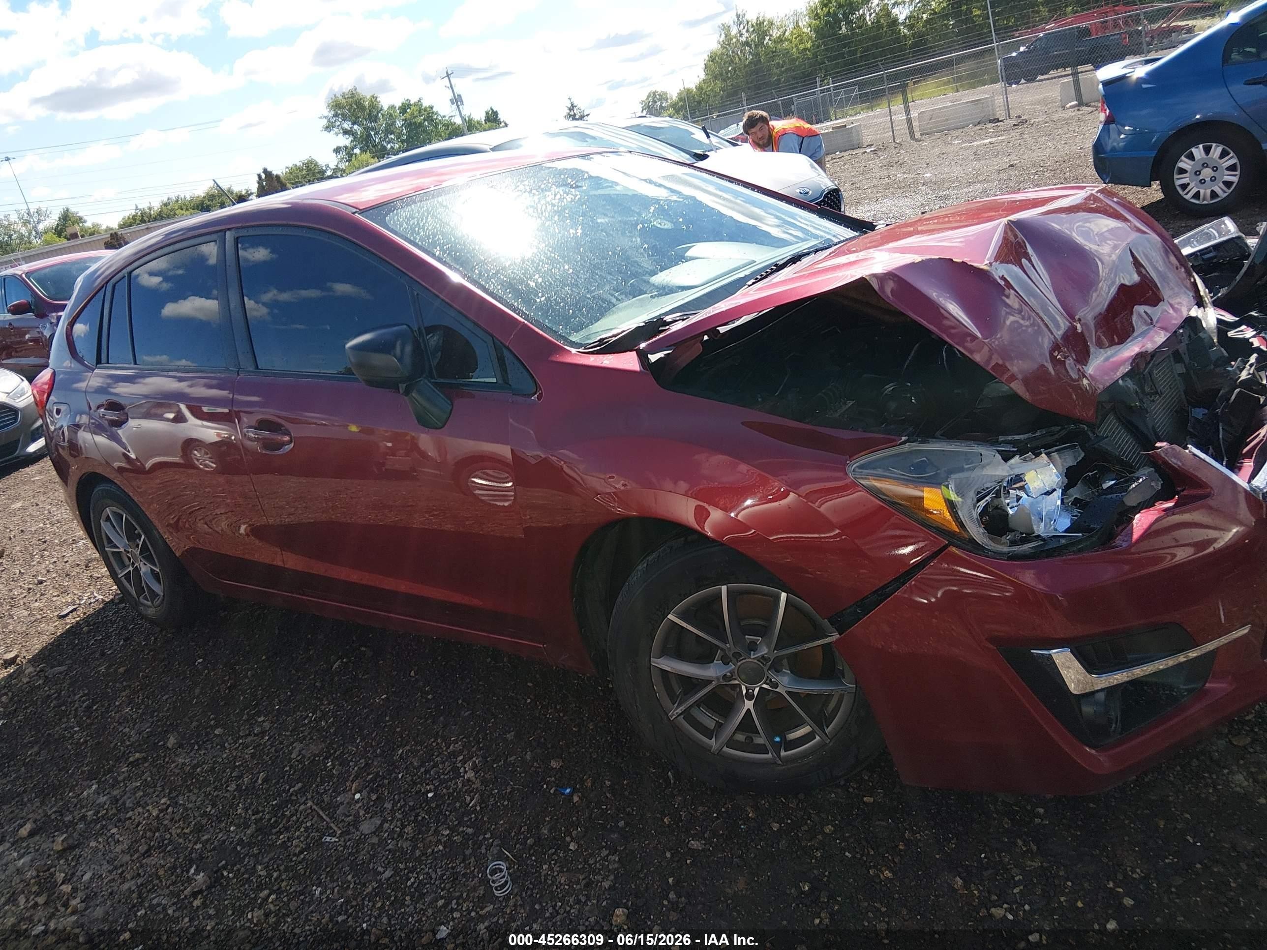 2015 Subaru Impreza 2.0i Red vin: JF1GPAA68F8322694