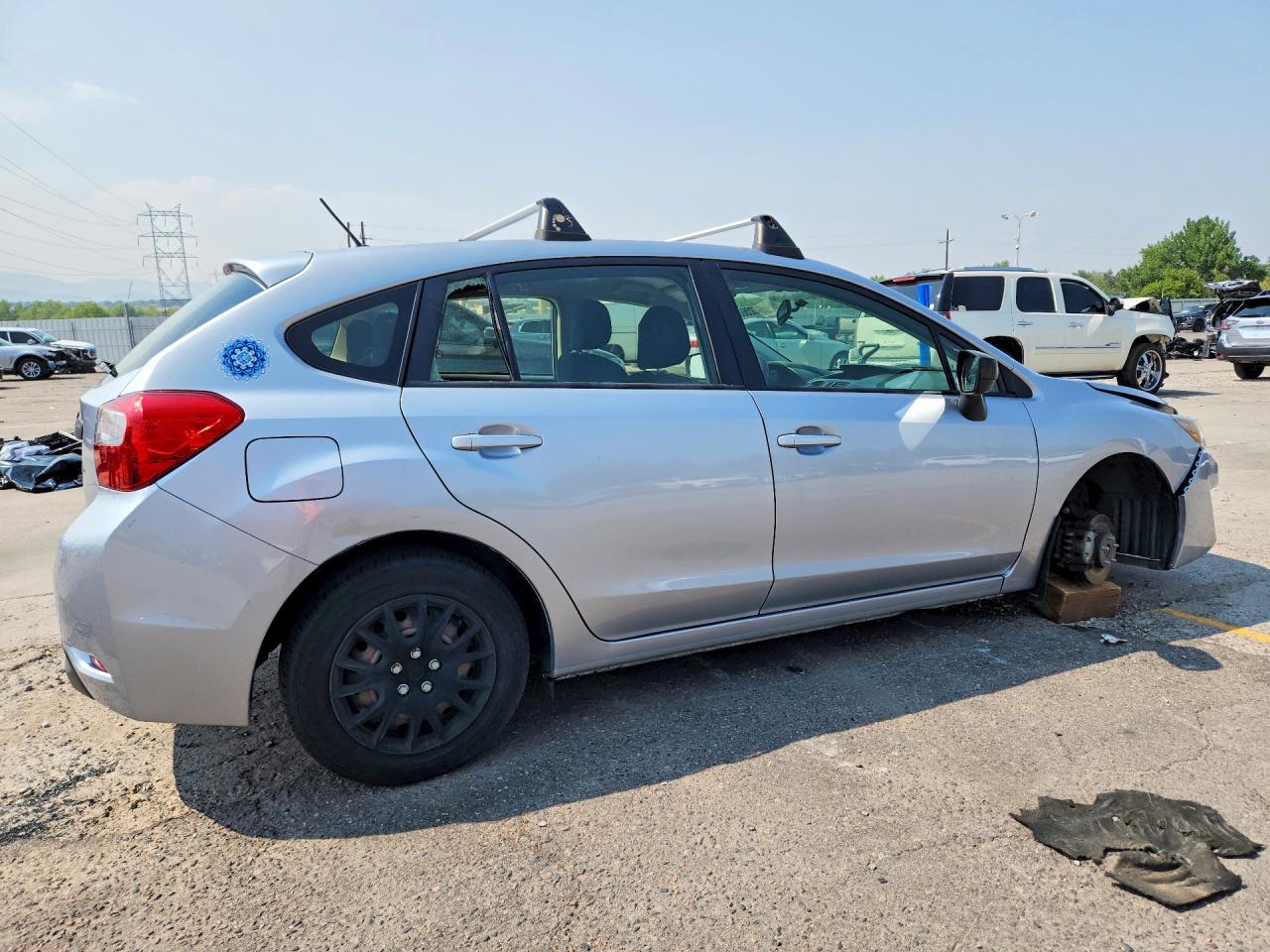 2015 Subaru Impreza Серебряный vin: JF1GPAA68FG297804