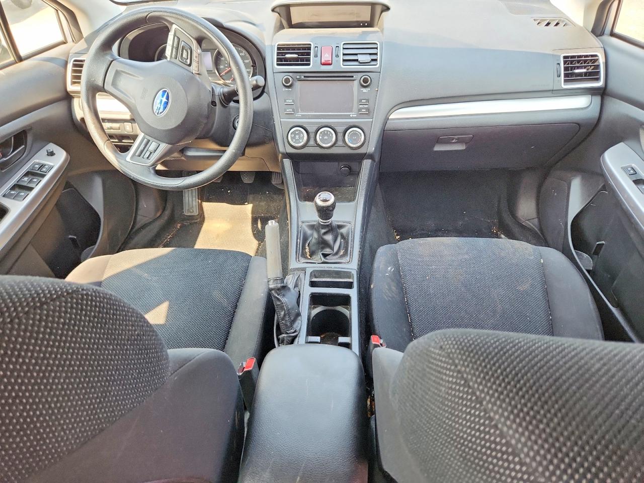 2015 Subaru Impreza Серебряный vin: JF1GPAA68FG297804