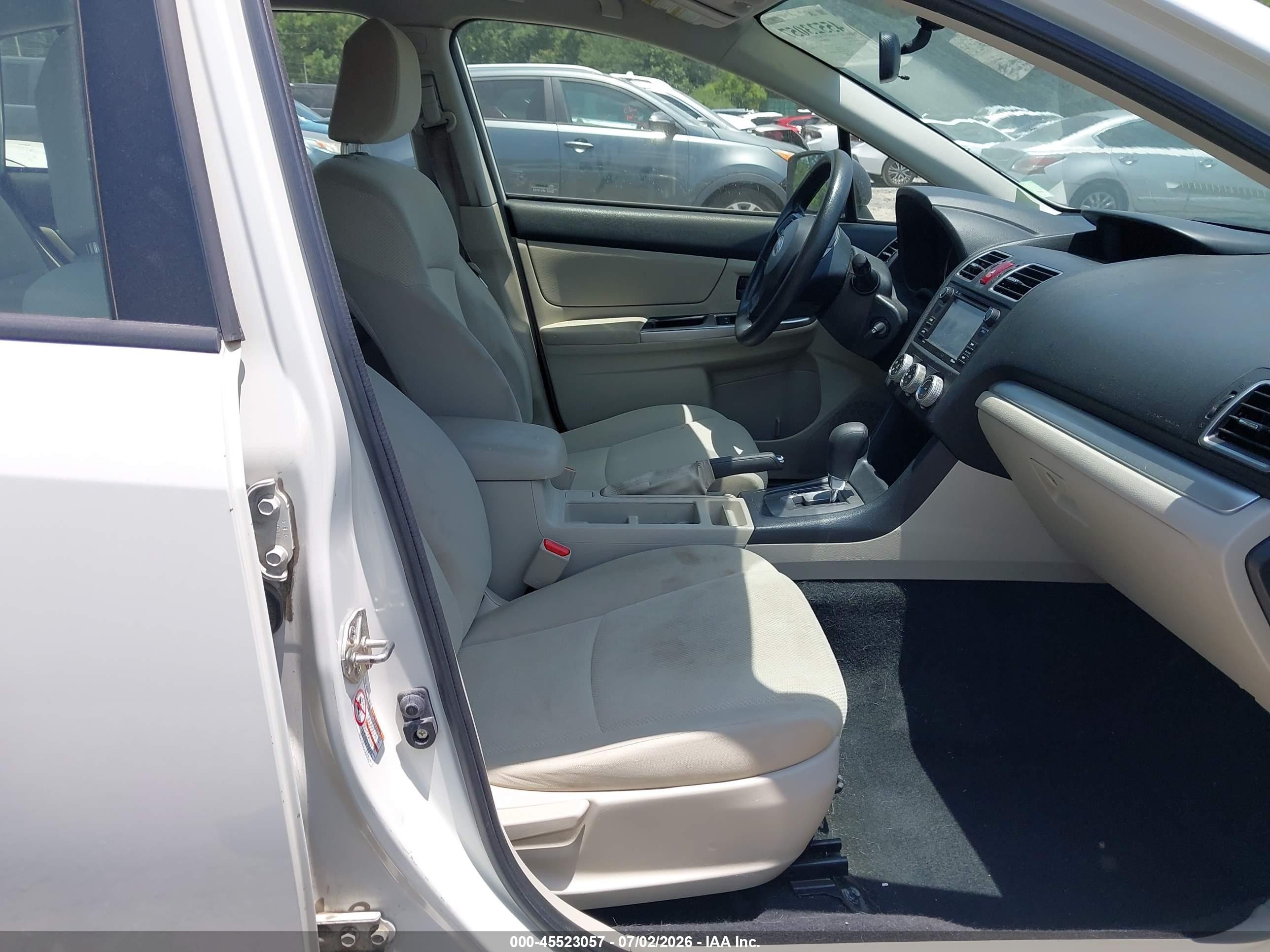 2015 Subaru Impreza 2.0i White vin: JF1GPAA68FH325627