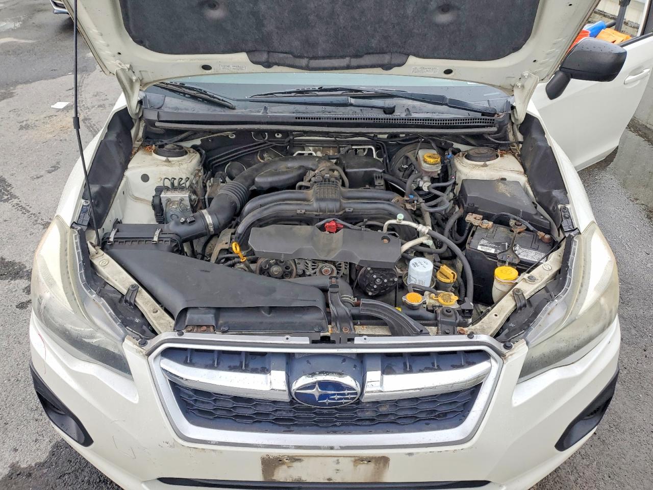 2014 Subaru Impreza White vin: JF1GPAA69E8318099