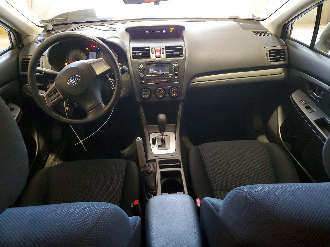2014 Subaru Impreza Серебряный vin: JF1GPAA69EH223834