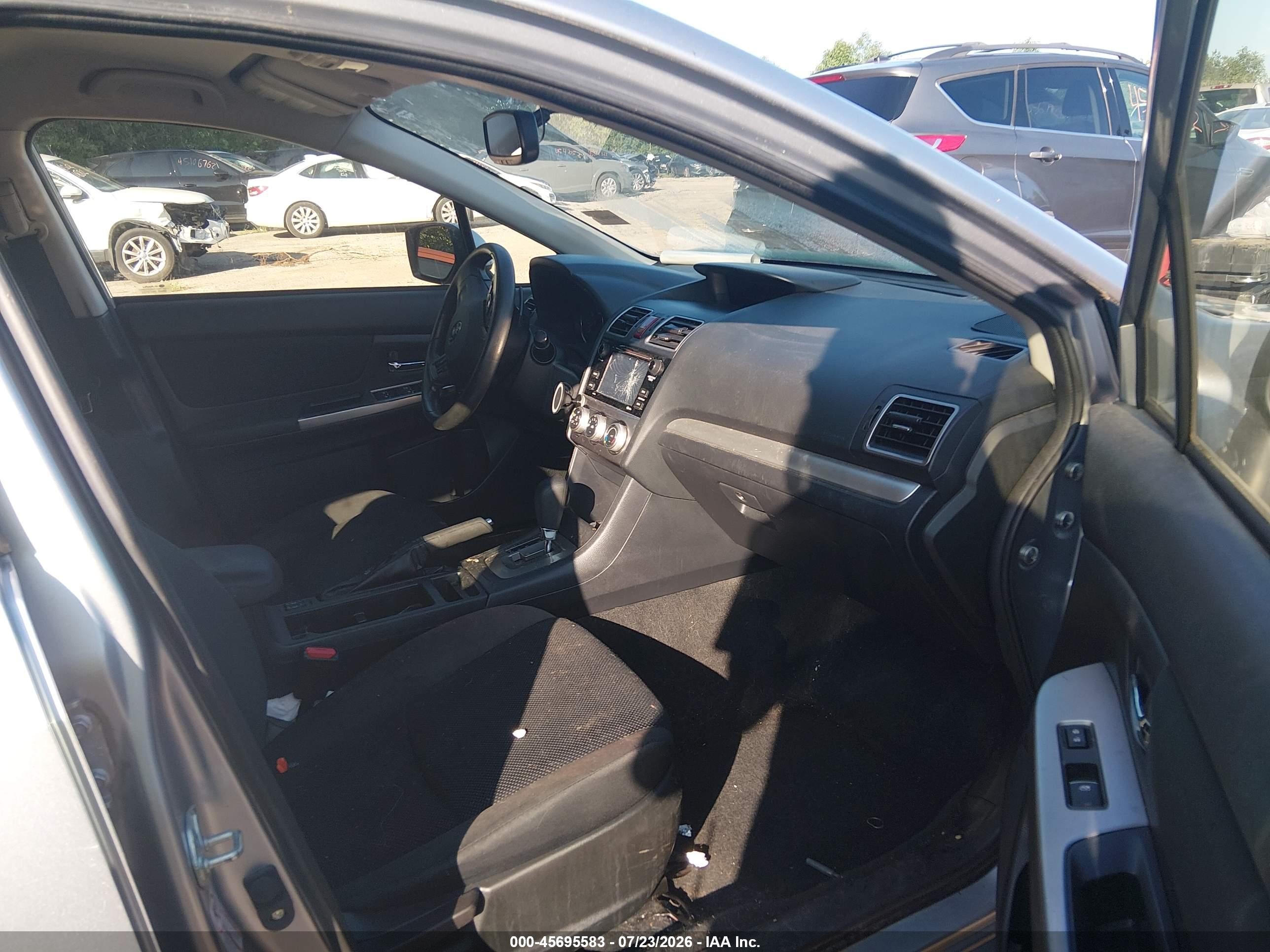 2016 Subaru Impreza 2.0i Premium Silver vin: JF1GPAB62G8272018