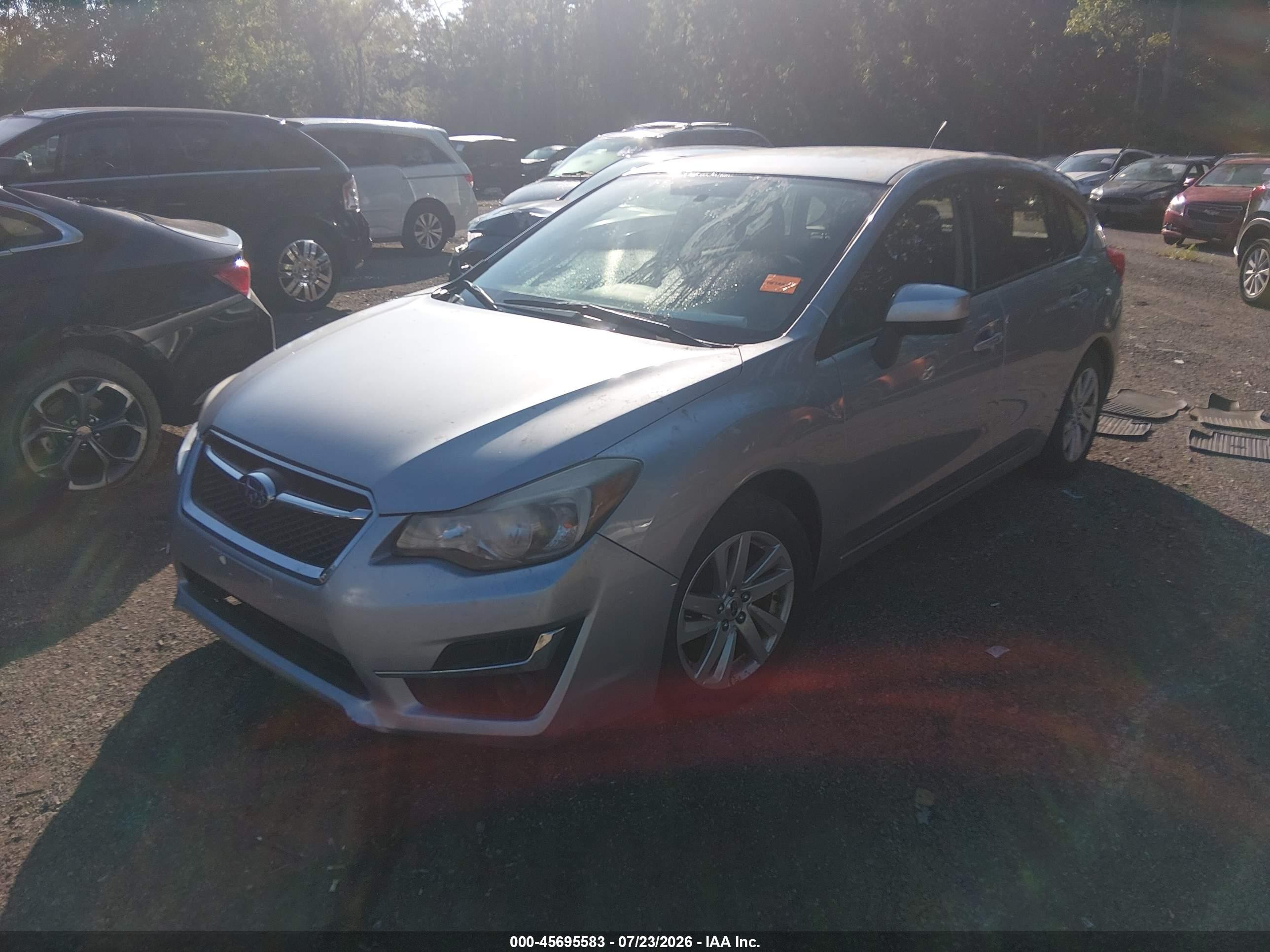 2016 Subaru Impreza 2.0i Premium Silver vin: JF1GPAB62G8272018