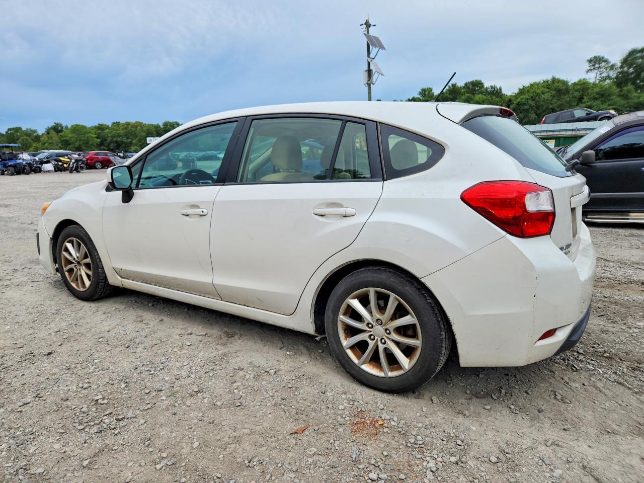 2012 Subaru Impreza Premium White vin: JF1GPAB6XCH243926