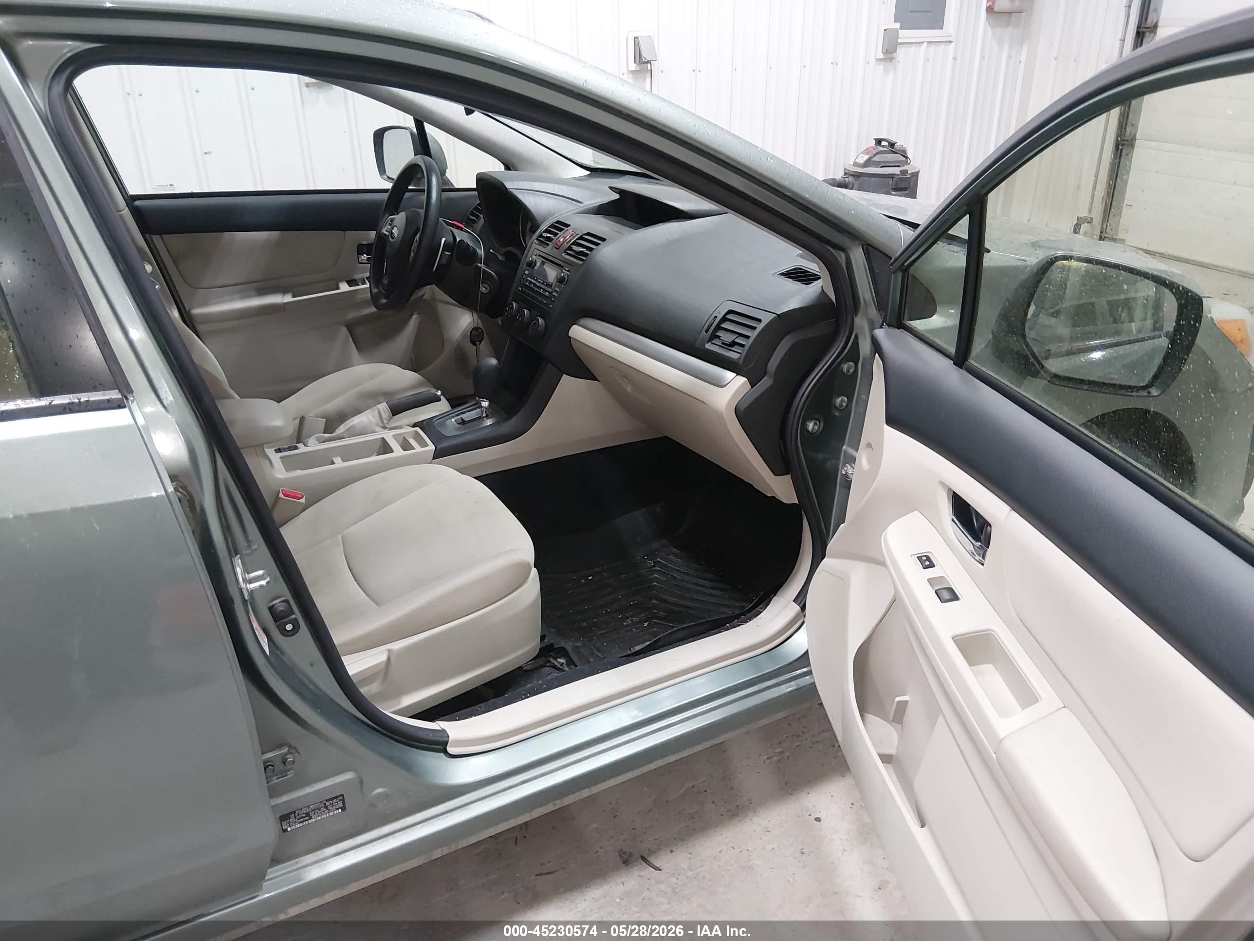 2014 Subaru Impreza 2.0i Premium Green vin: JF1GPAC60E8315301
