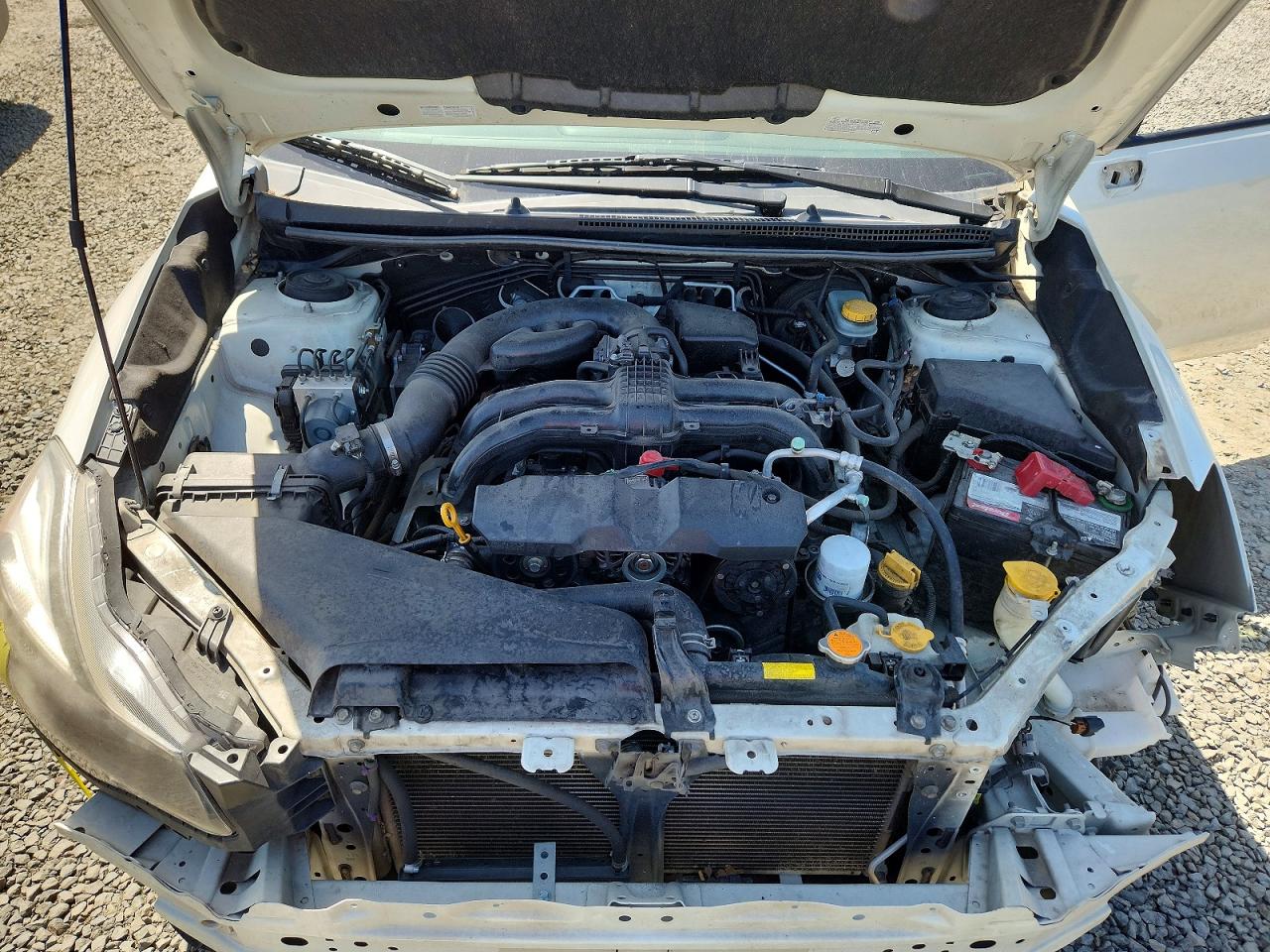 2014 Subaru Impreza Premium Белый vin: JF1GPAC60E8326329
