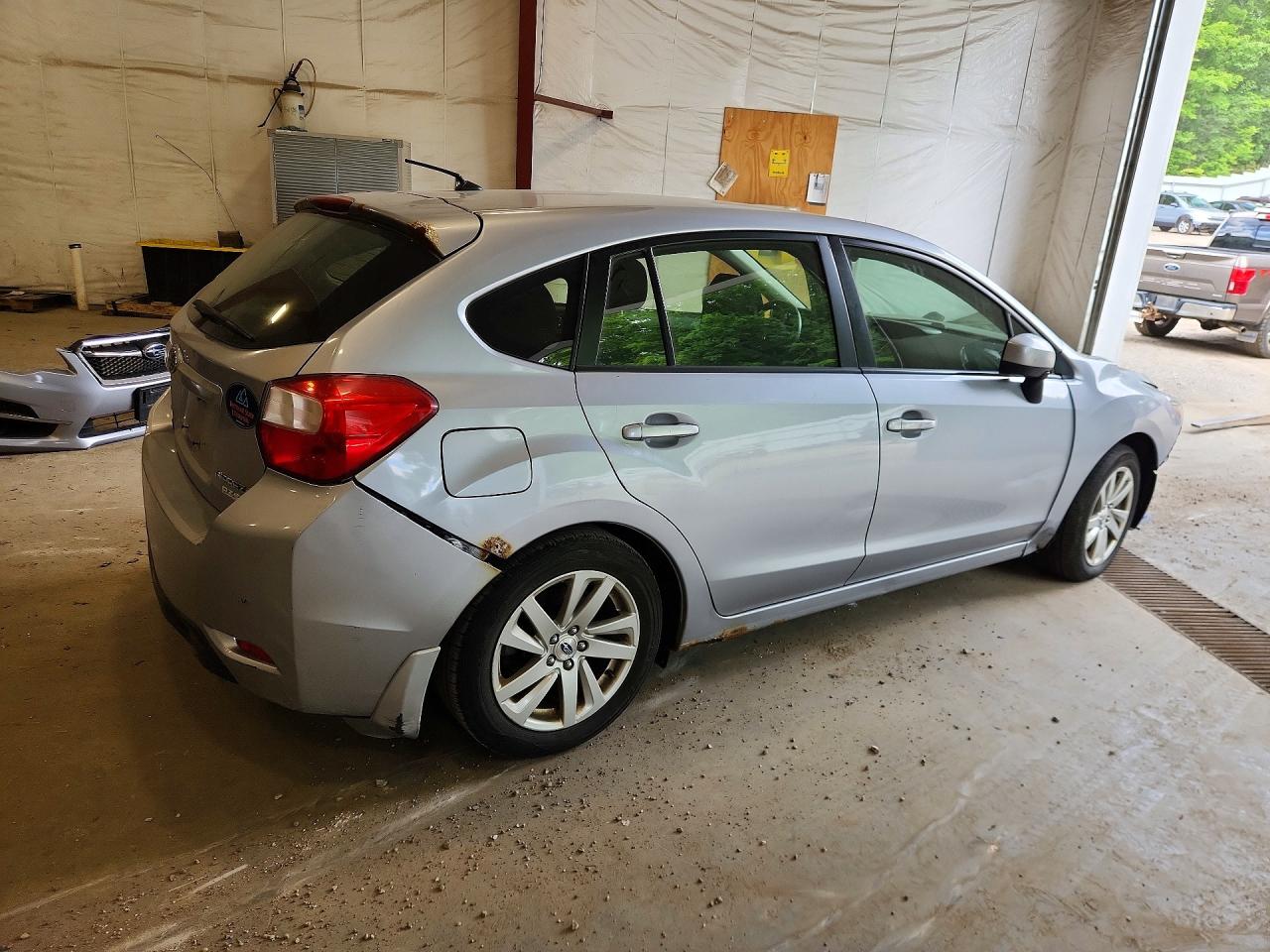 2015 Subaru Impreza Premium Silver vin: JF1GPAC60F8220951