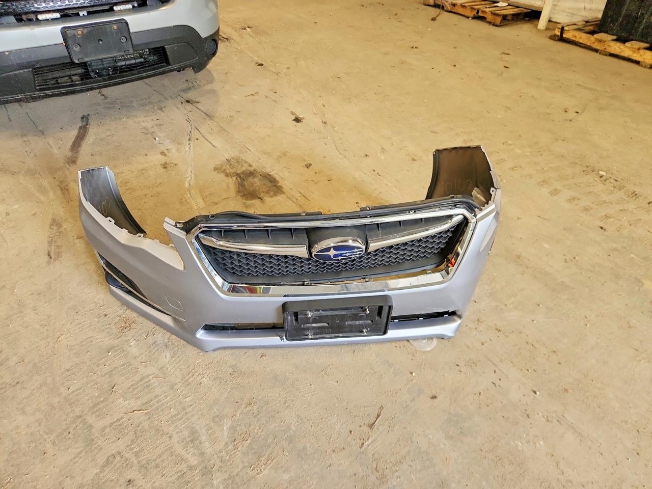 2015 Subaru Impreza Premium Silver vin: JF1GPAC60F8220951